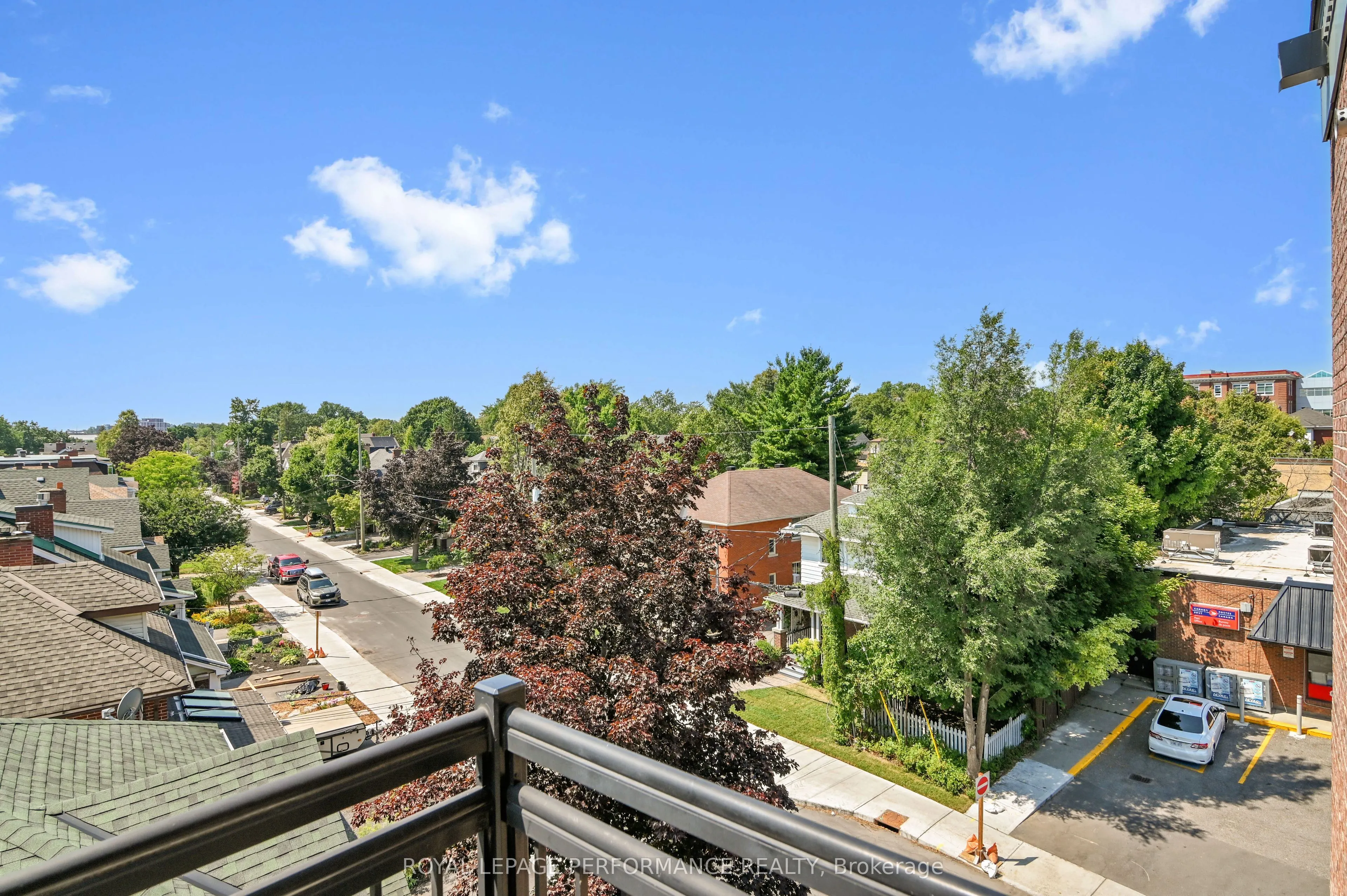 6 Grove Avenue, #407