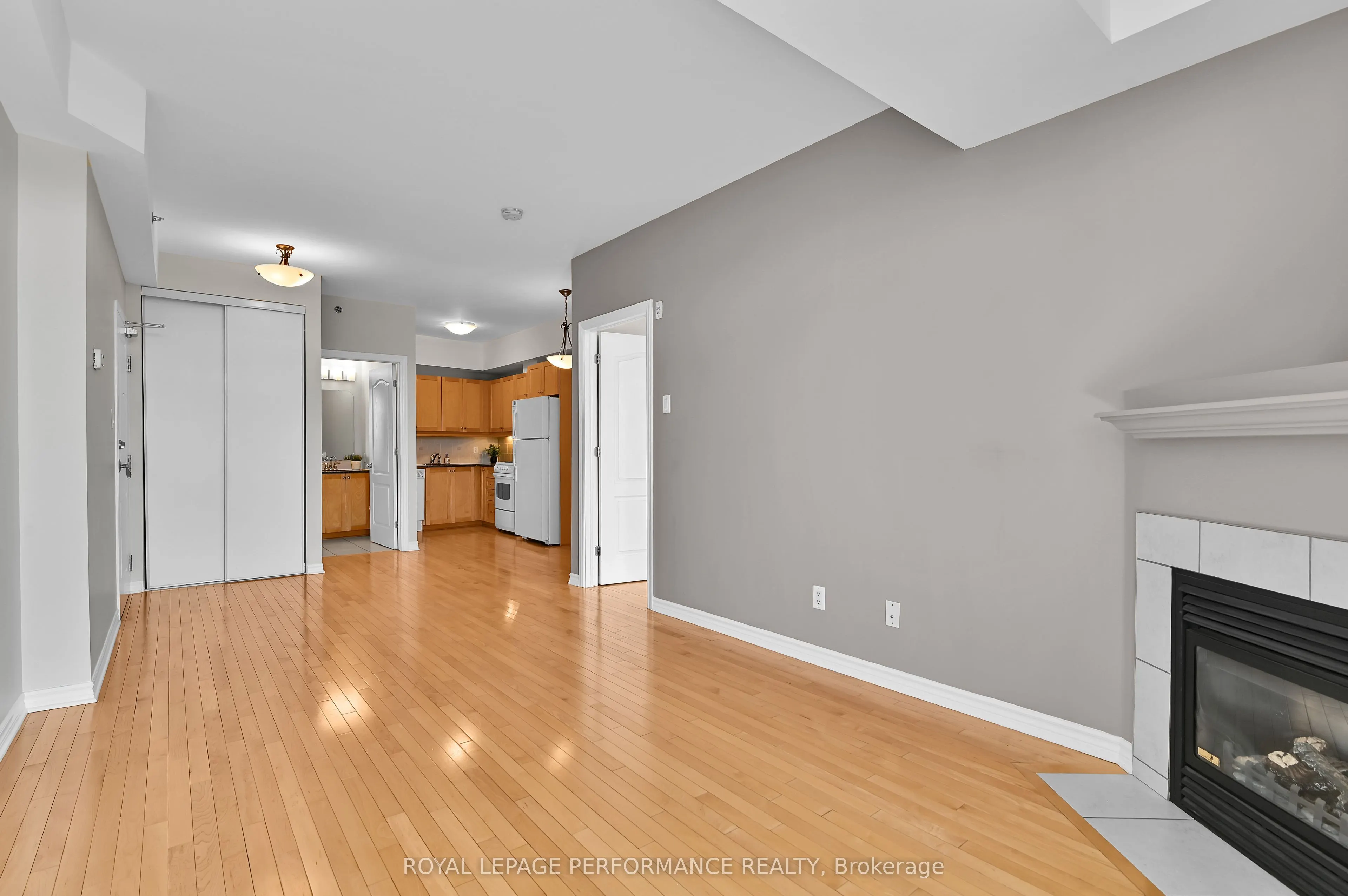 6 Grove Avenue, #407