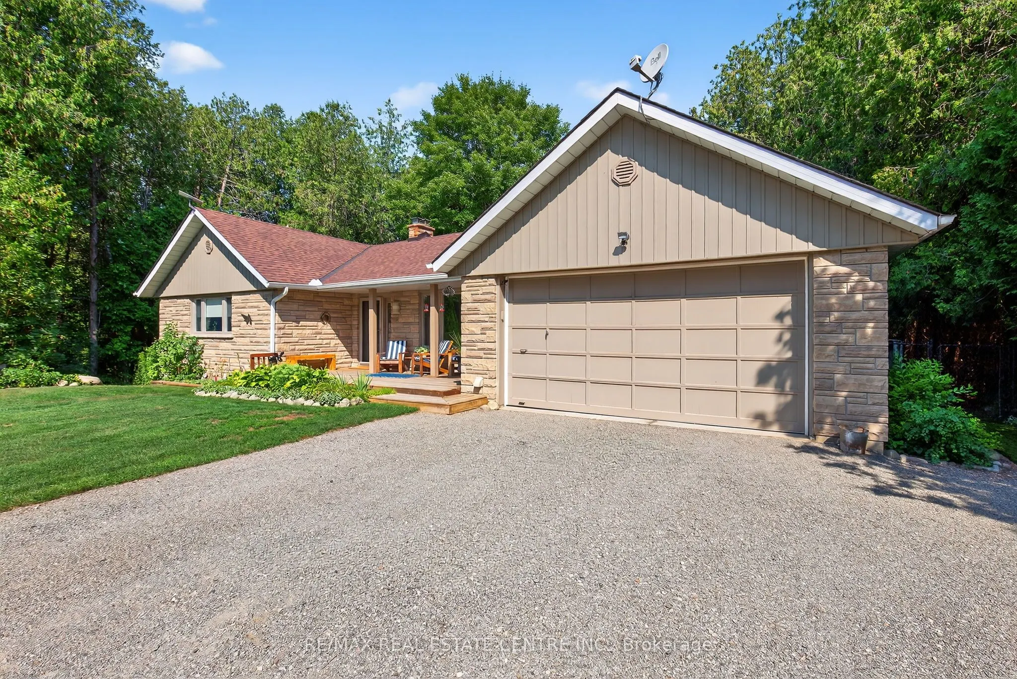 16 Cedar Lane