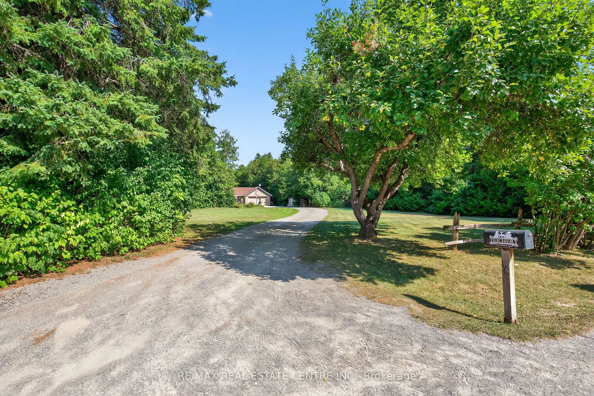 16 Cedar Lane