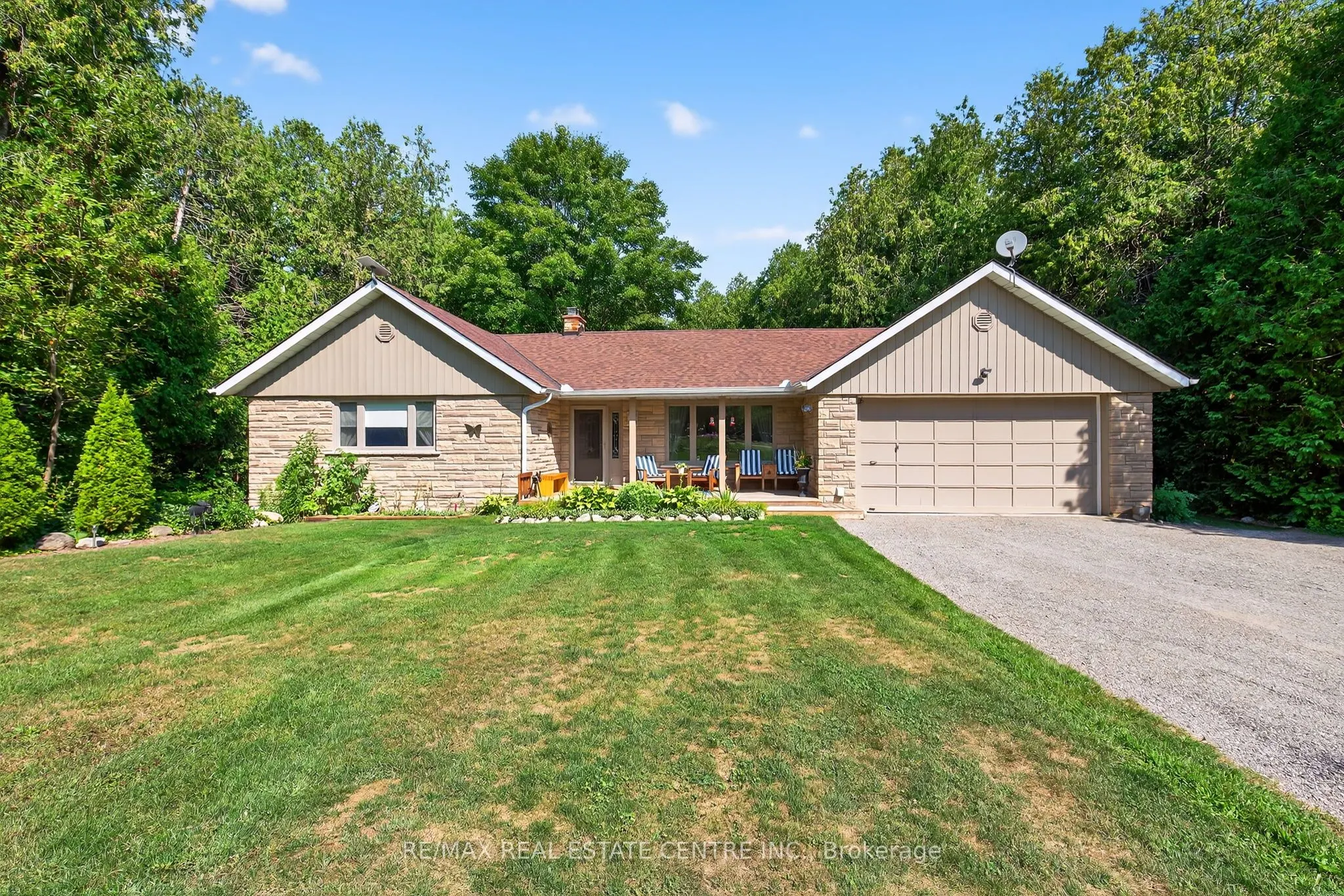 16 Cedar Lane