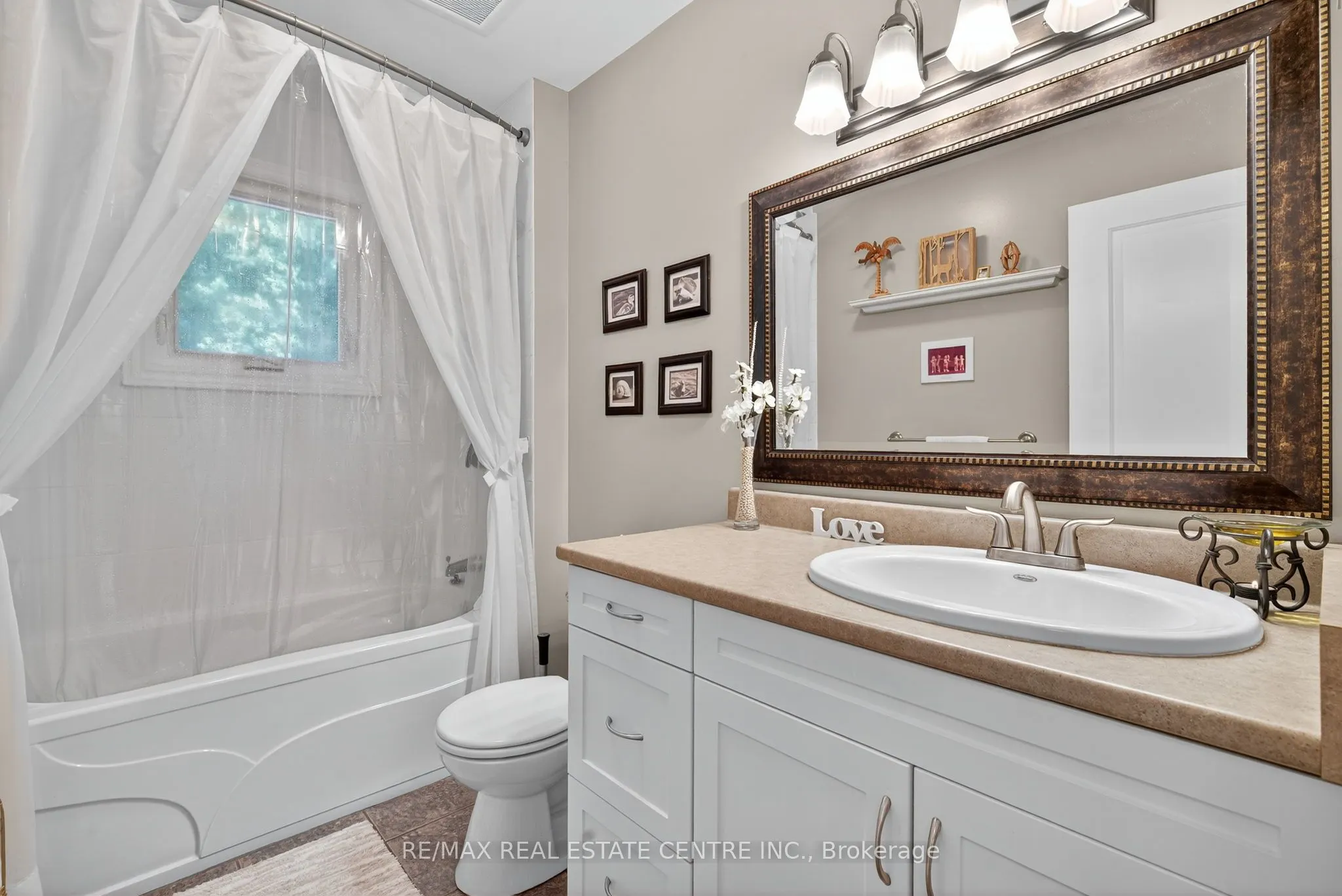 16 Cedar Lane