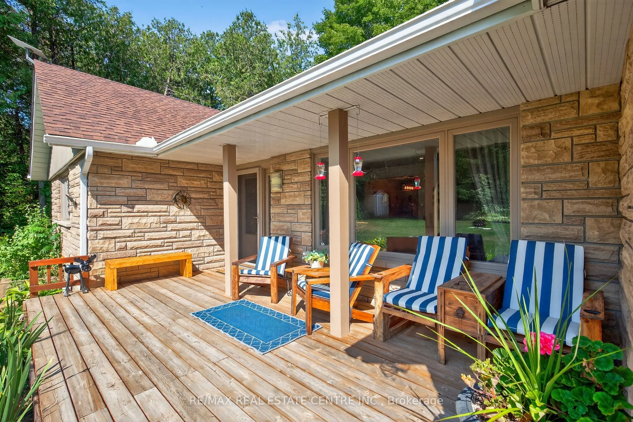 16 Cedar Lane