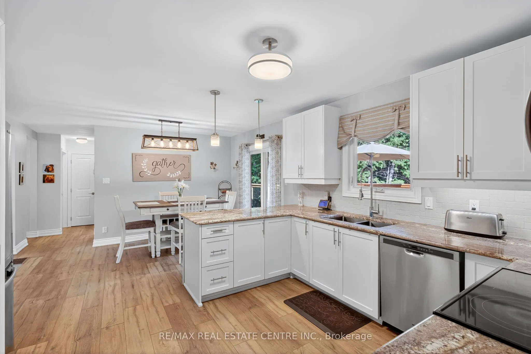 16 Cedar Lane