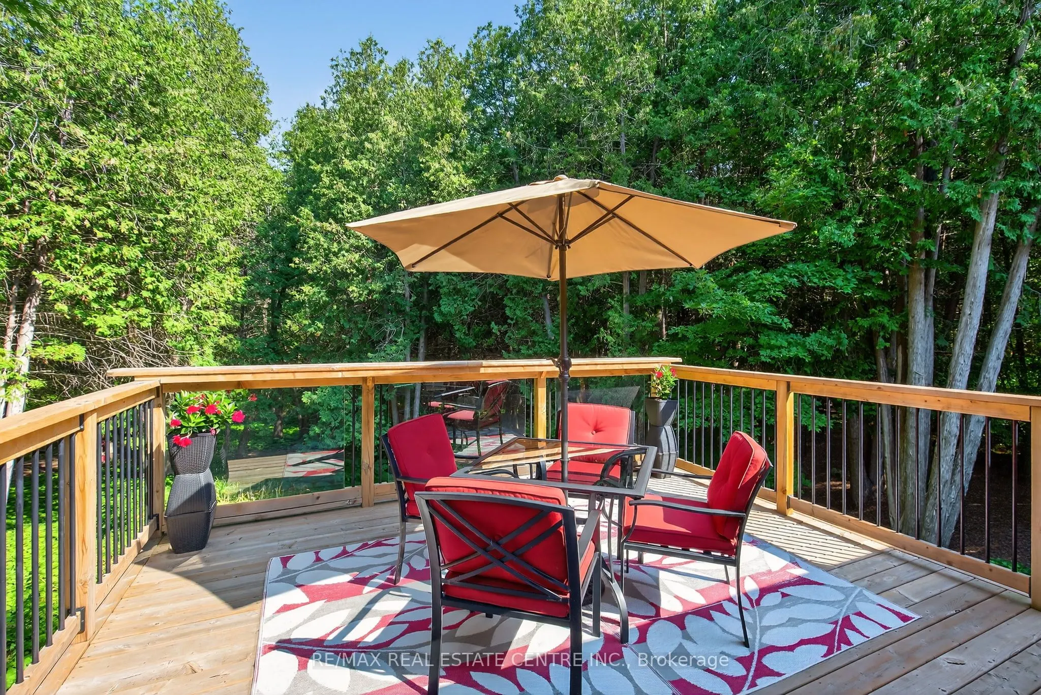 16 Cedar Lane