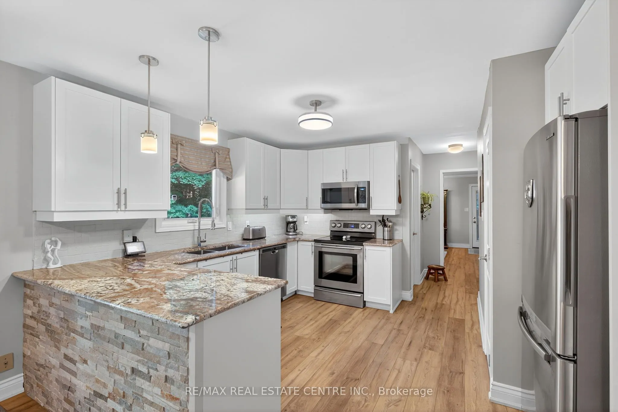 16 Cedar Lane