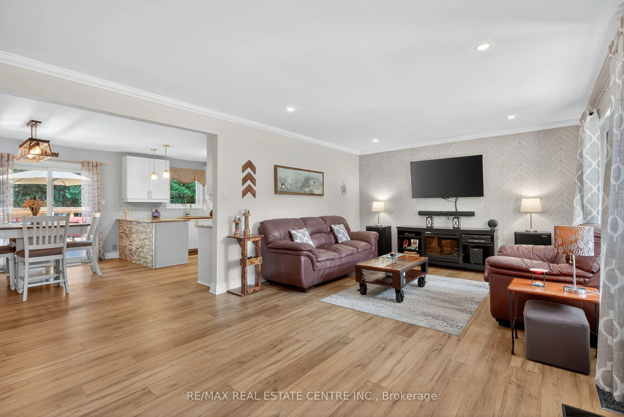 16 Cedar Lane