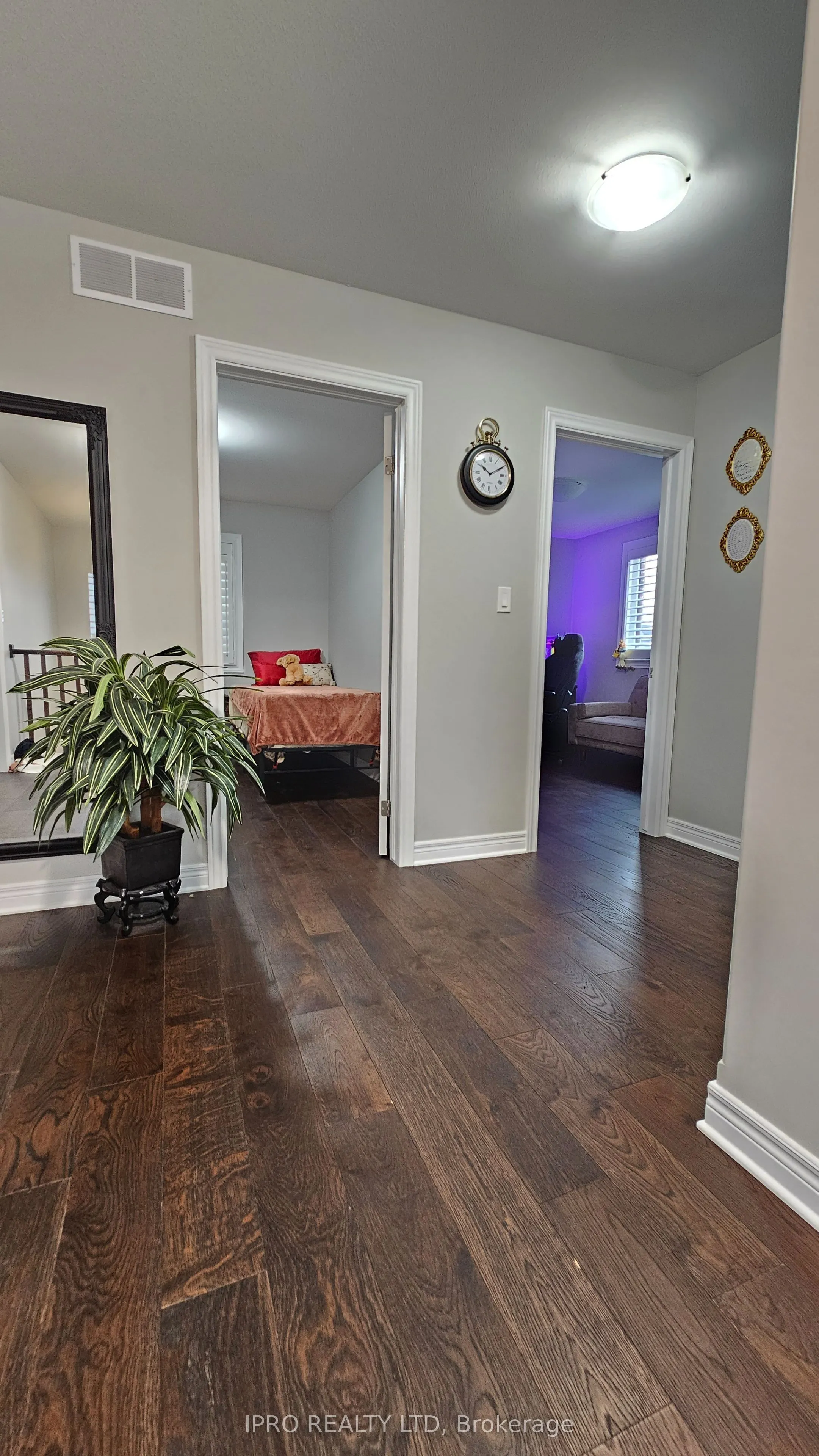 89 Laurent Avenue