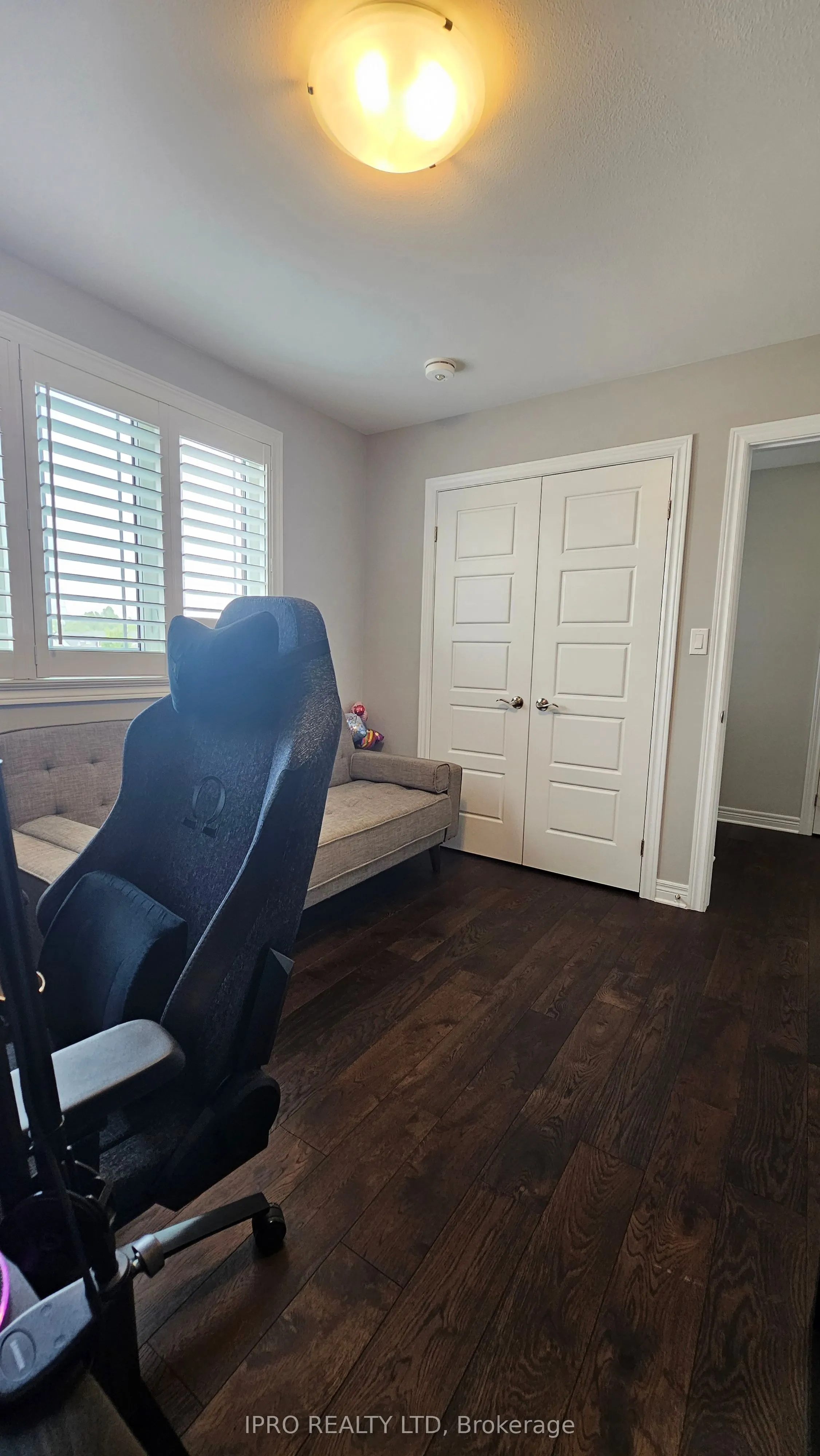 89 Laurent Avenue