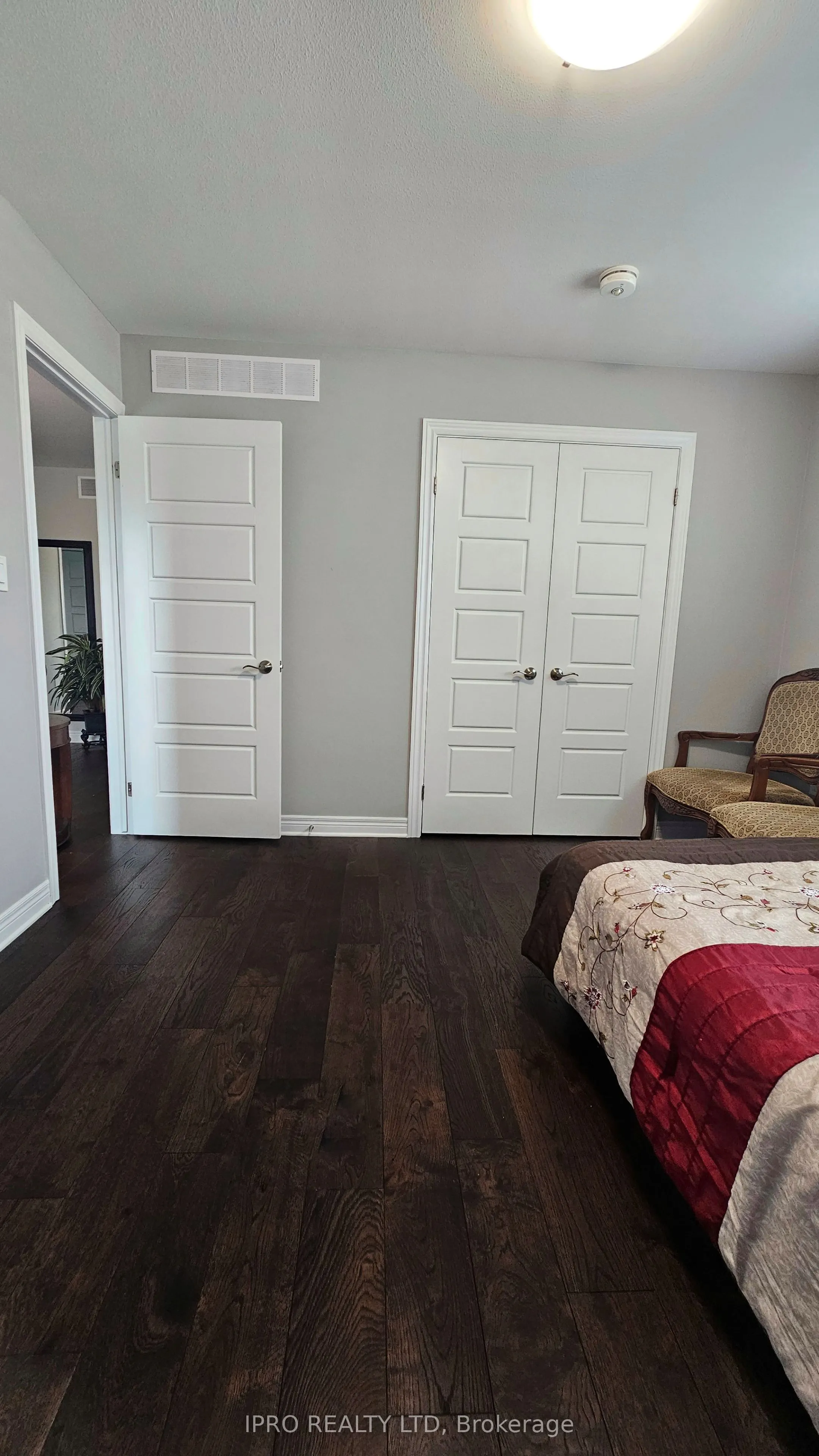 89 Laurent Avenue