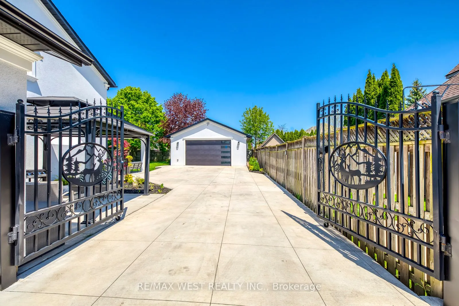 8077 Mount Carmel Boulevard
