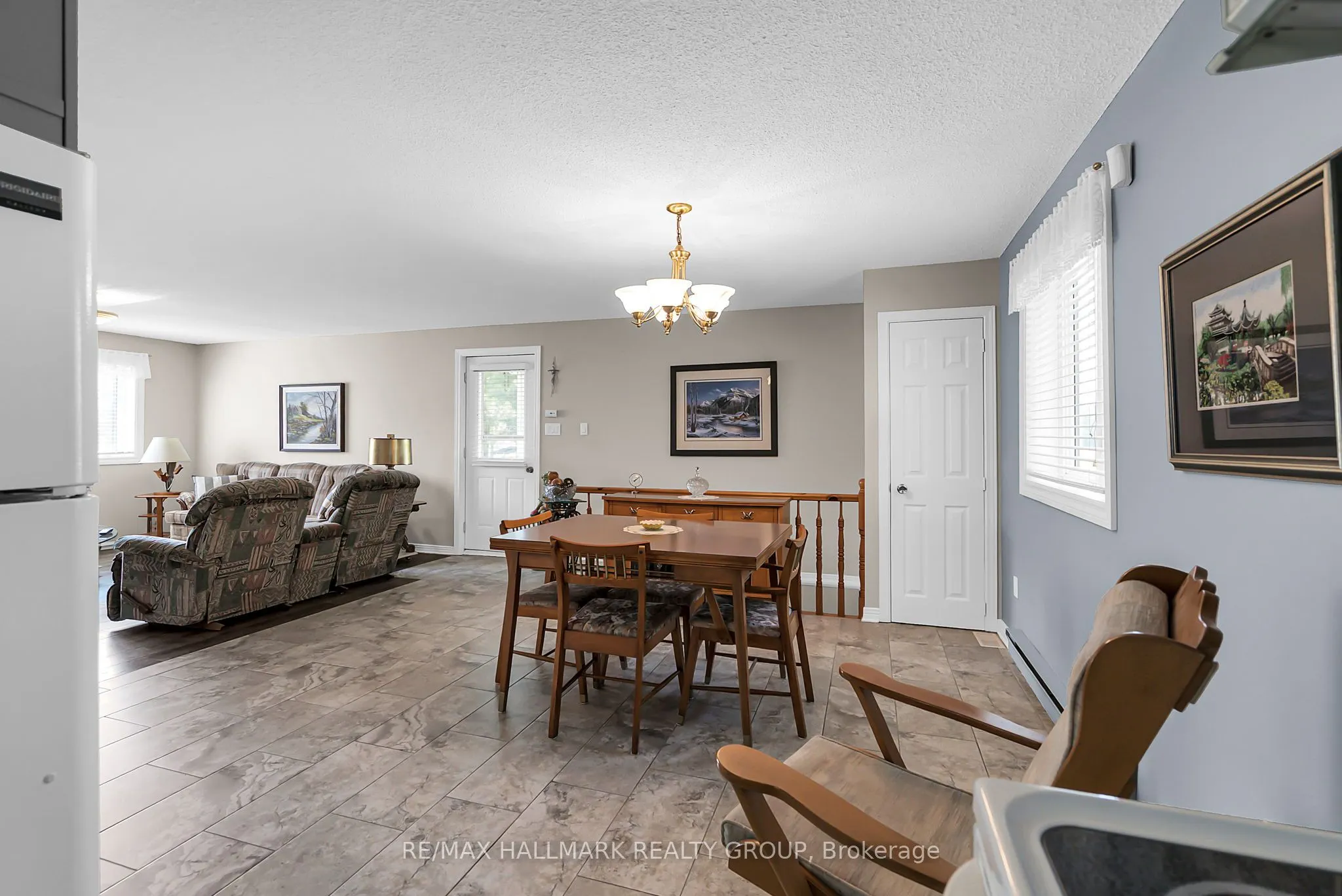 656 Ch Station Road