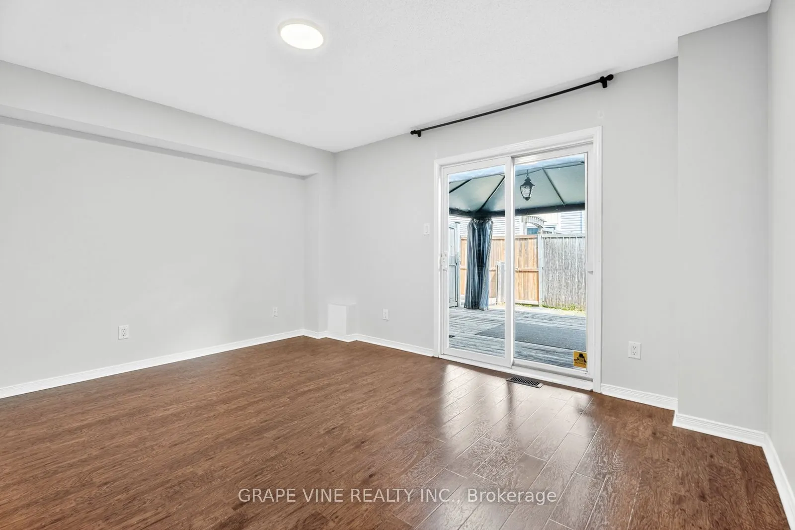 21 Scout Street