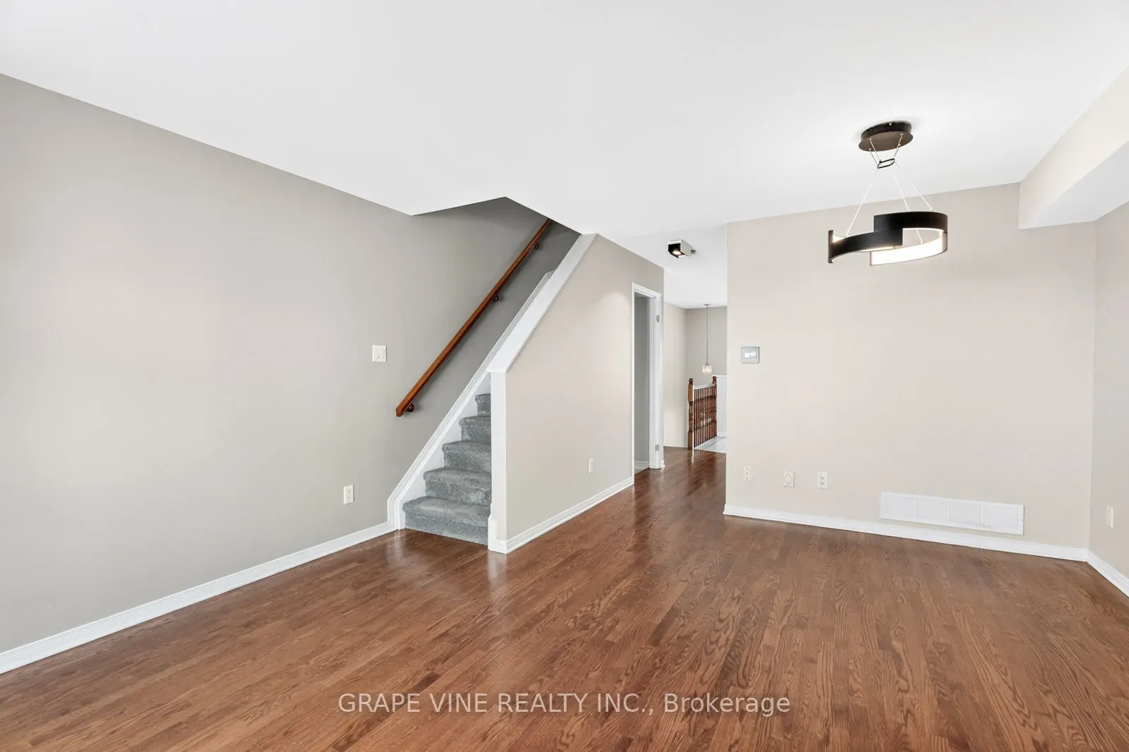 21 Scout Street