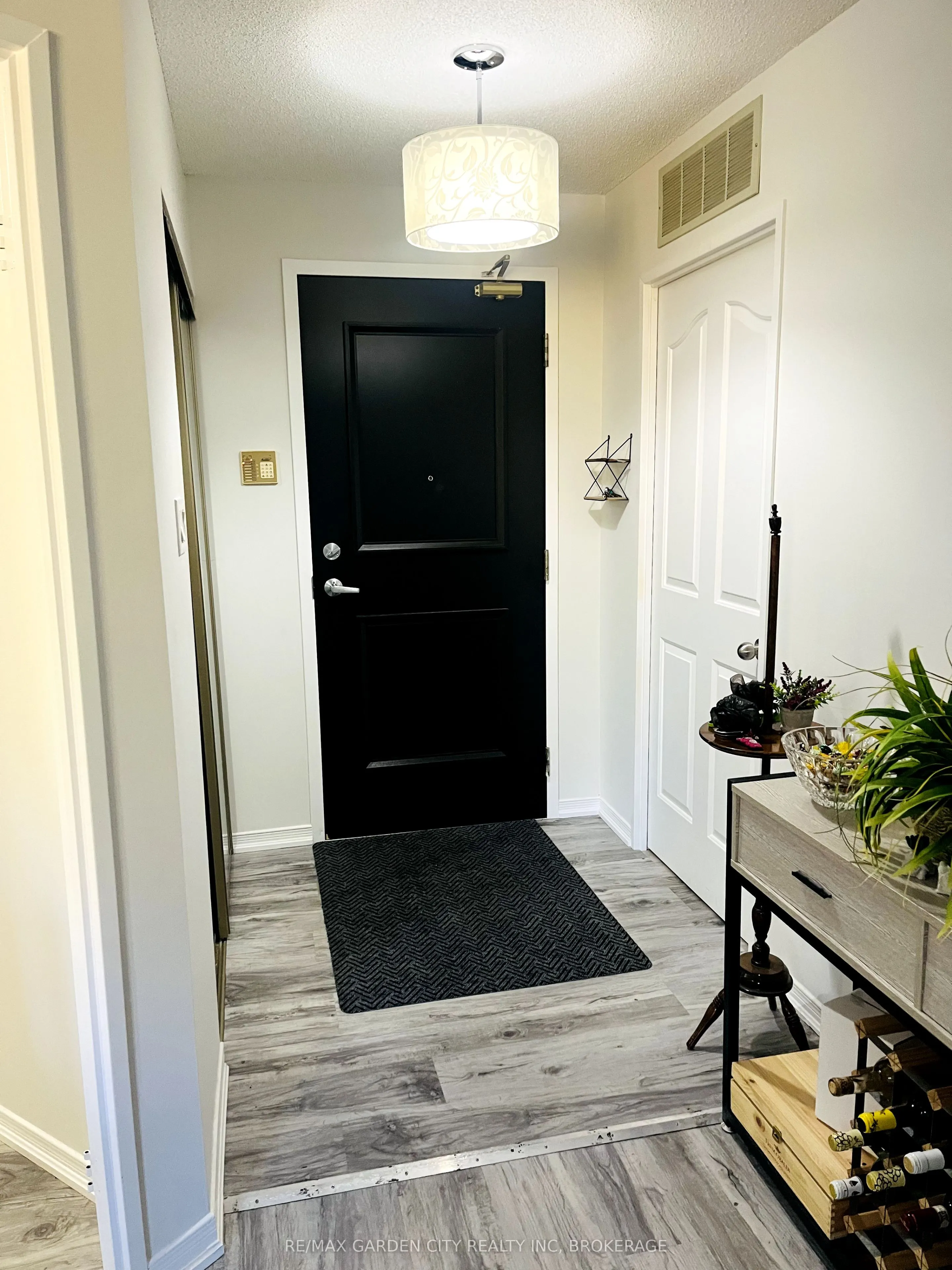 8111 Forest Glen Drive, #504