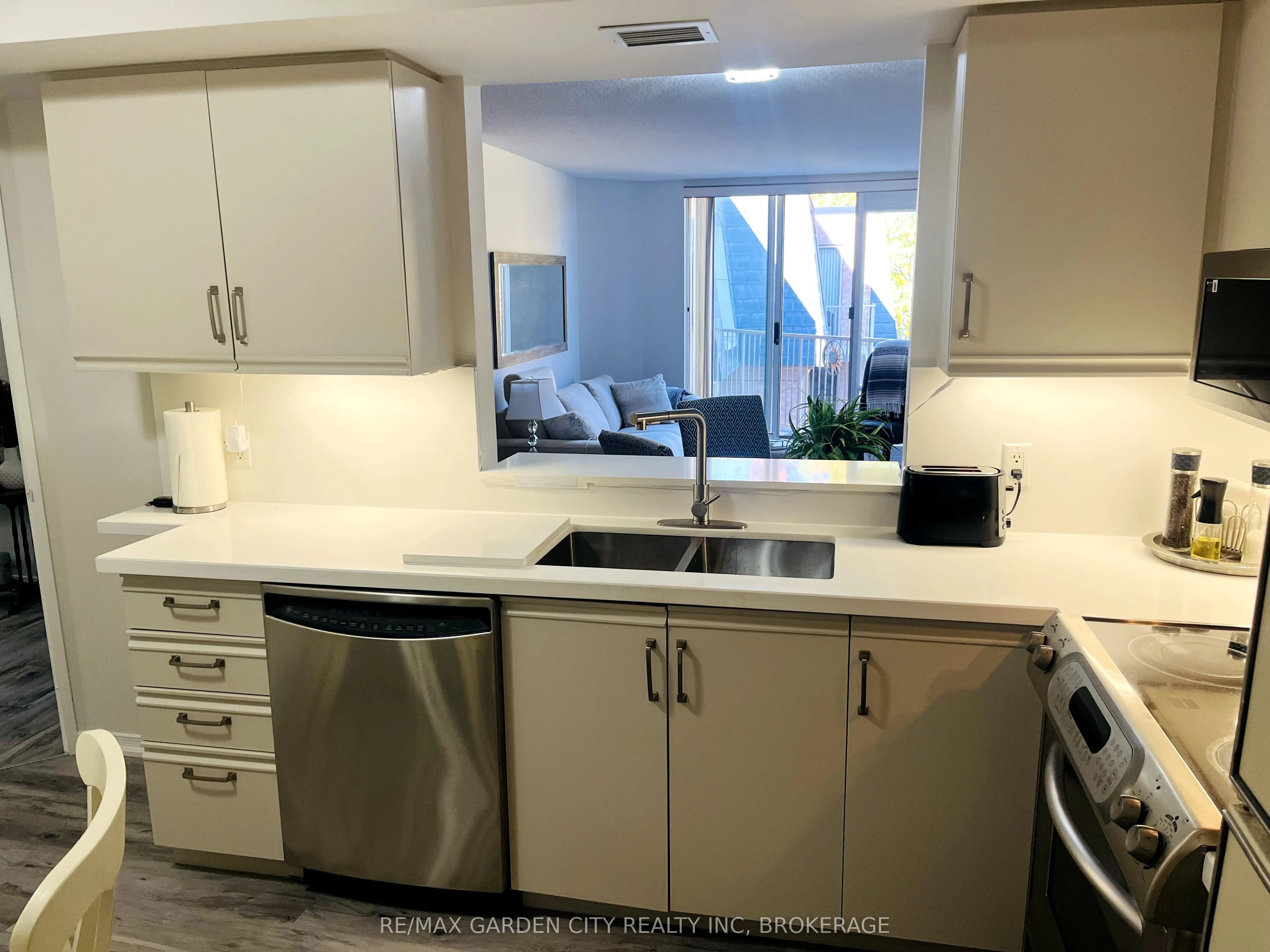 8111 Forest Glen Drive, #504