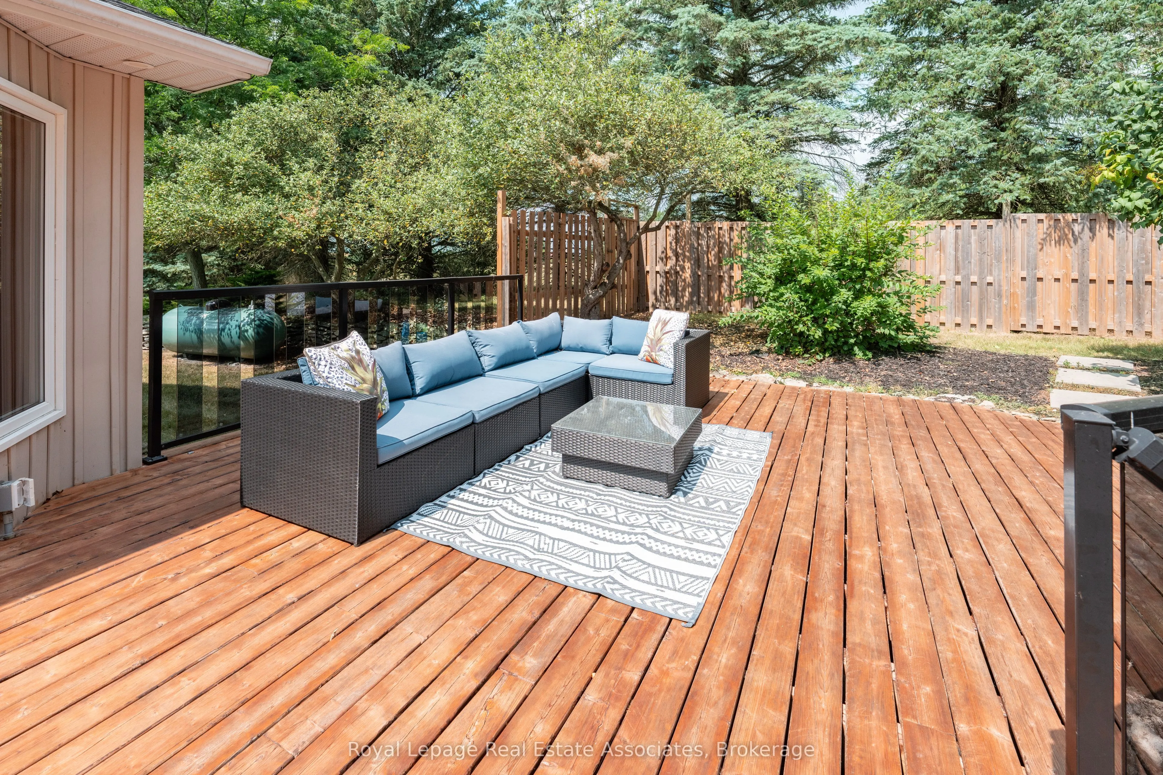 5527 Trafalgar Road