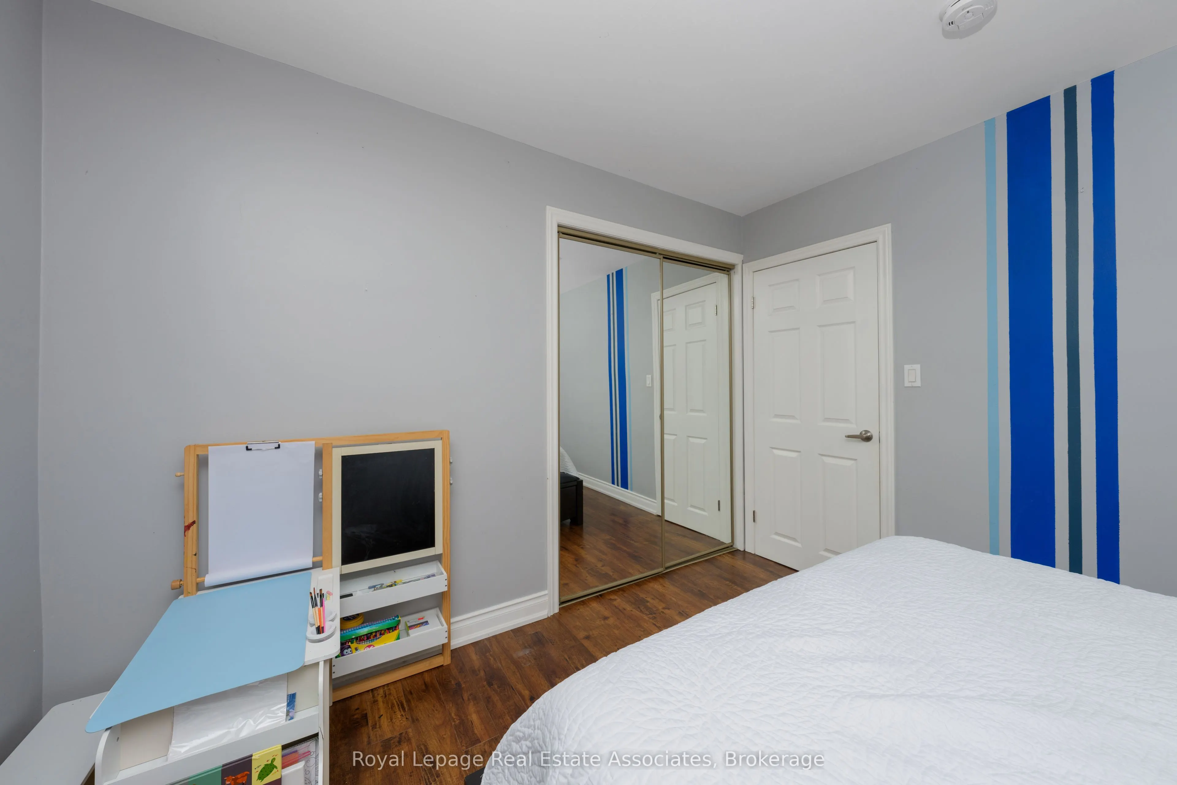 5527 Trafalgar Road