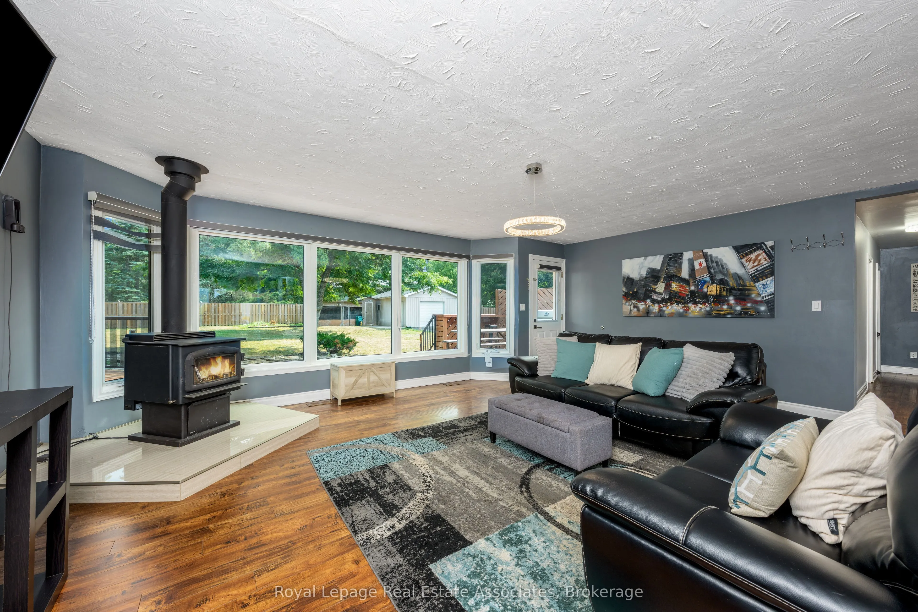 5527 Trafalgar Road