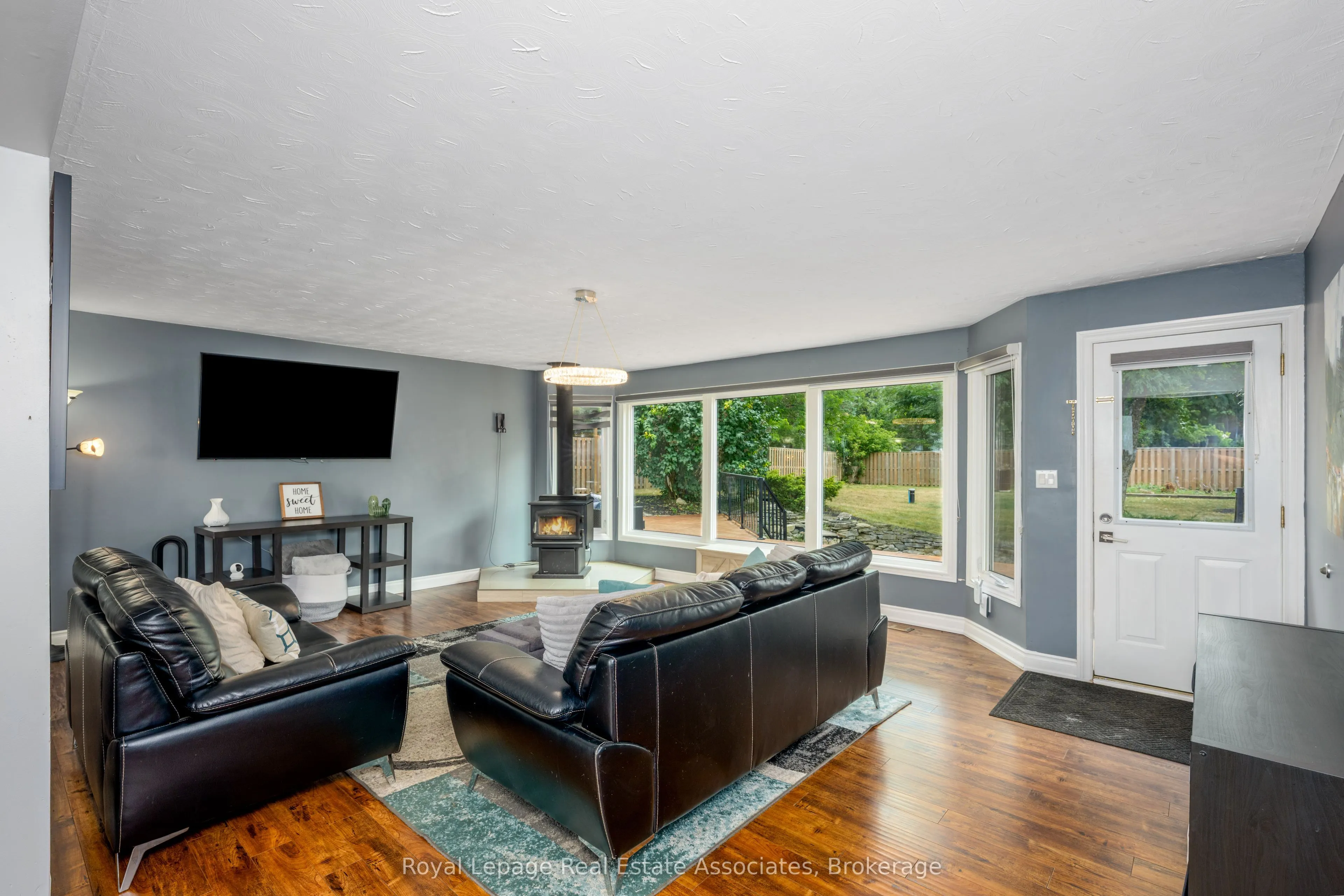 5527 Trafalgar Road