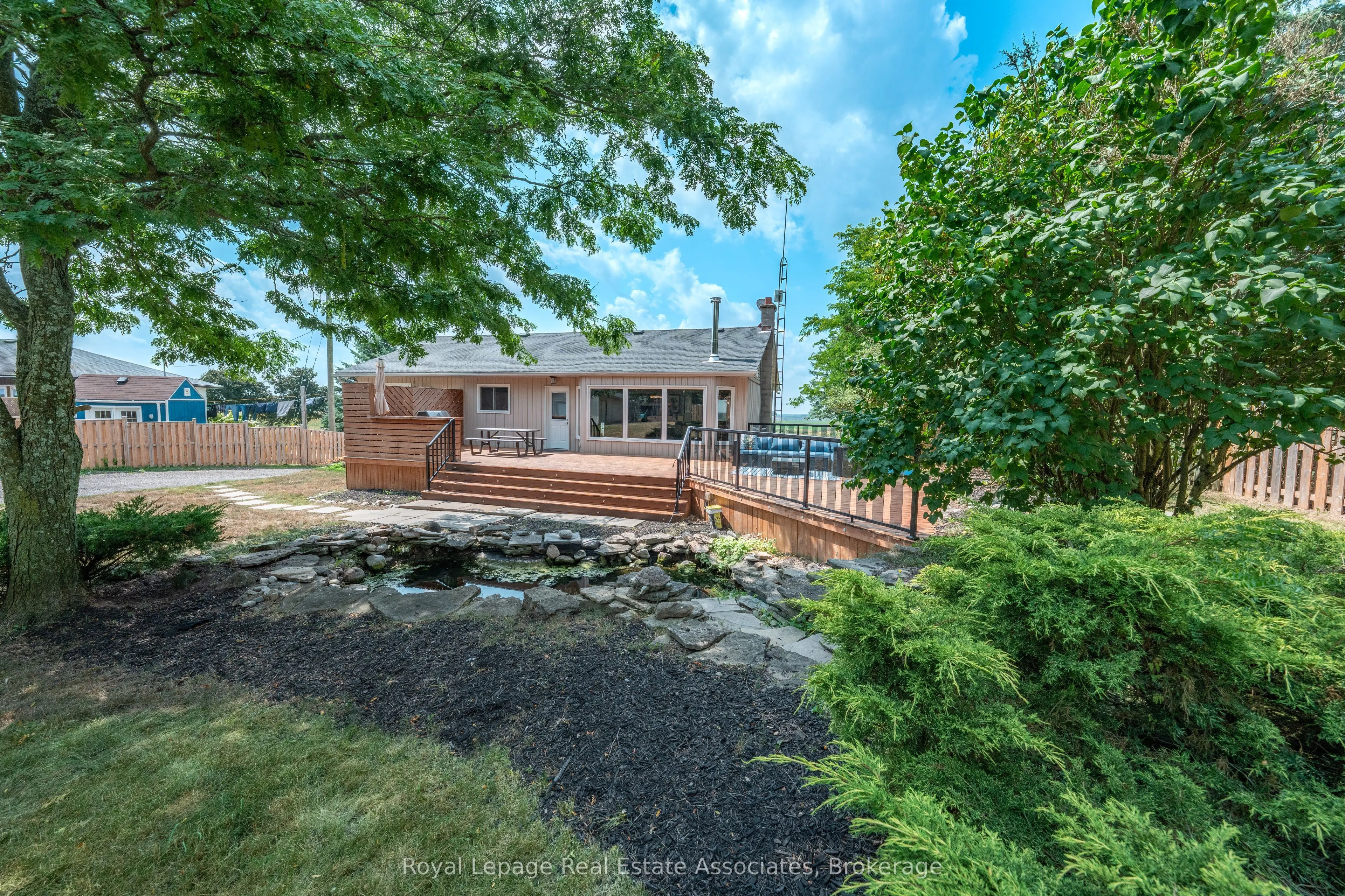 5527 Trafalgar Road