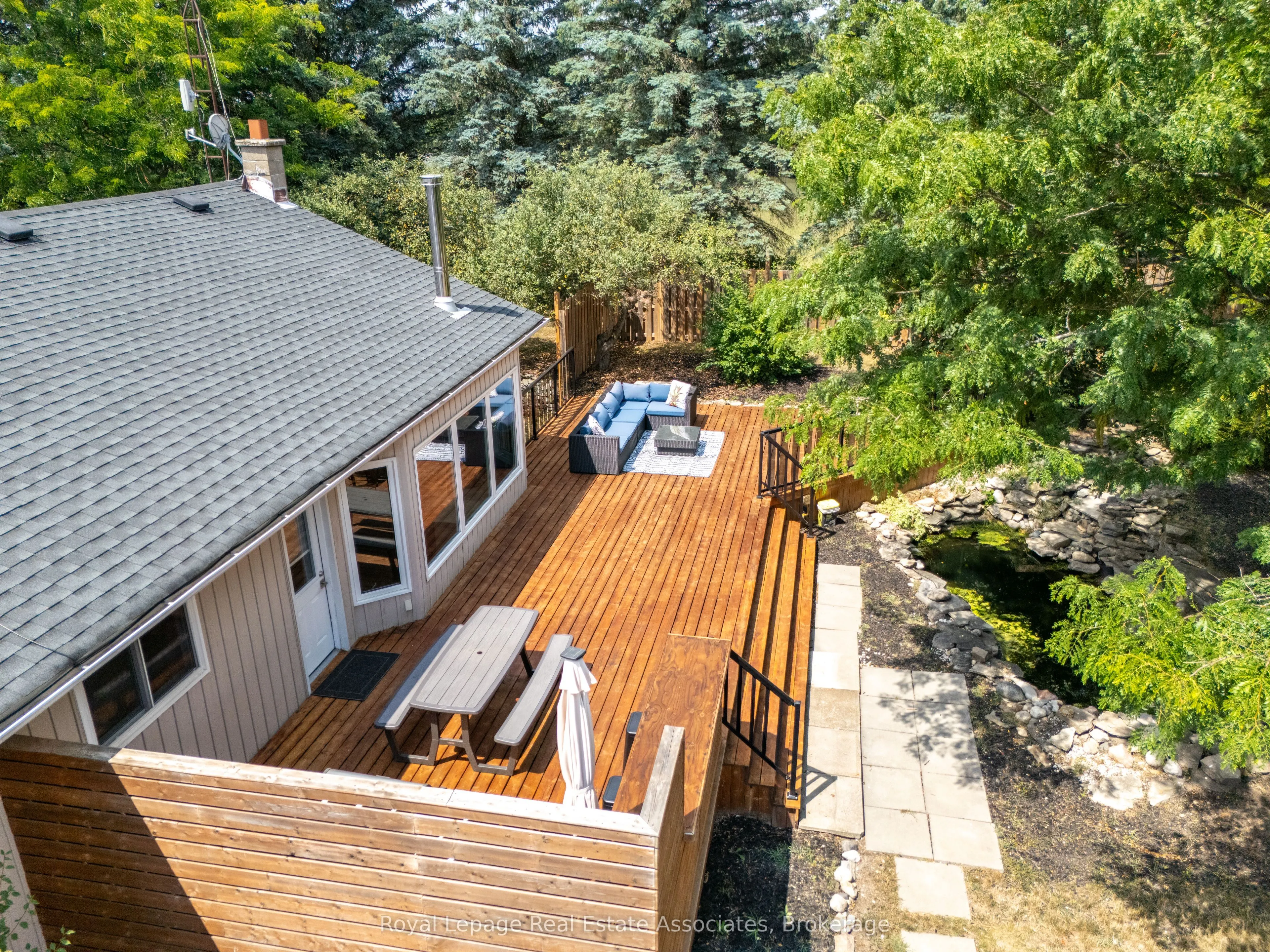 5527 Trafalgar Road
