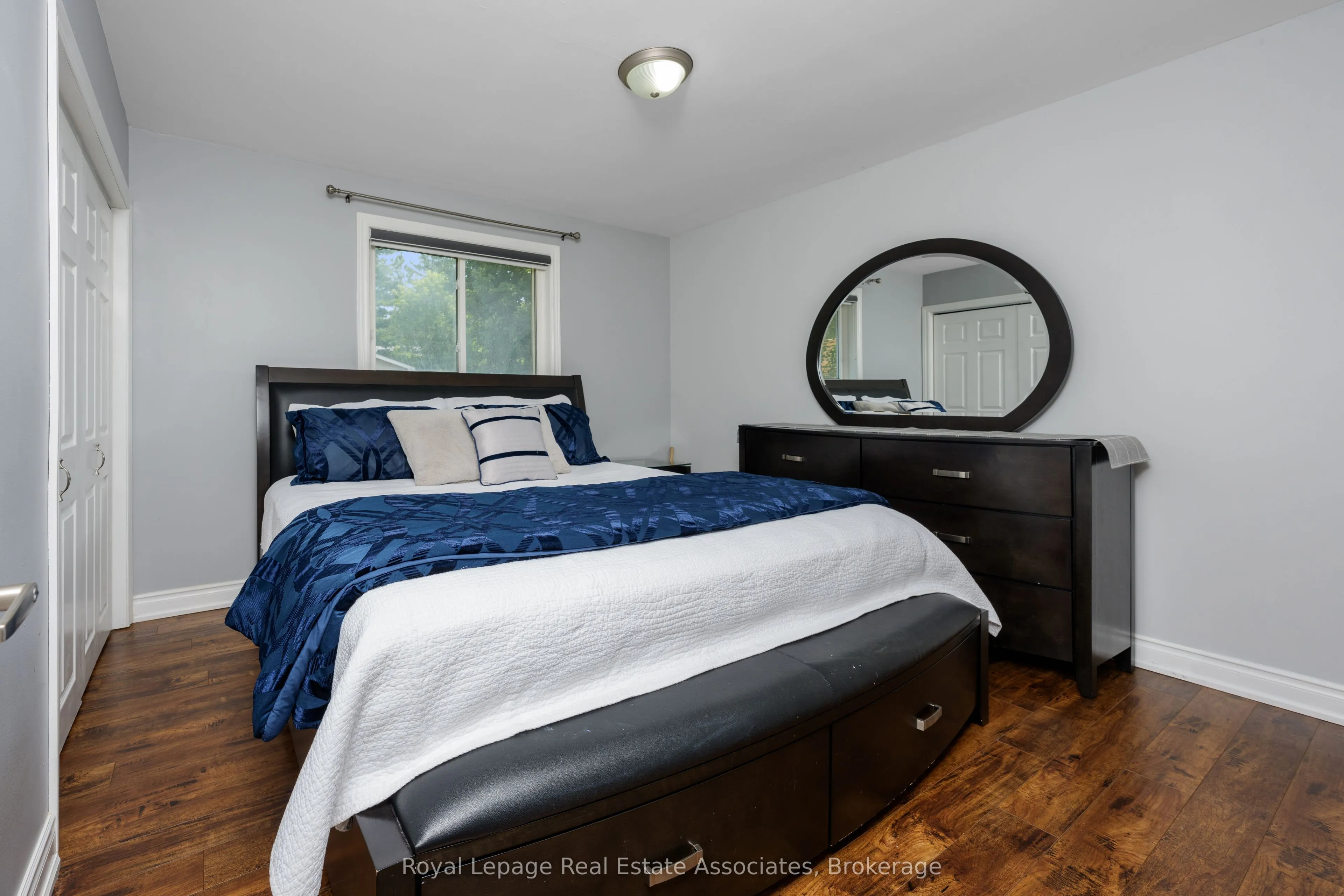 5527 Trafalgar Road