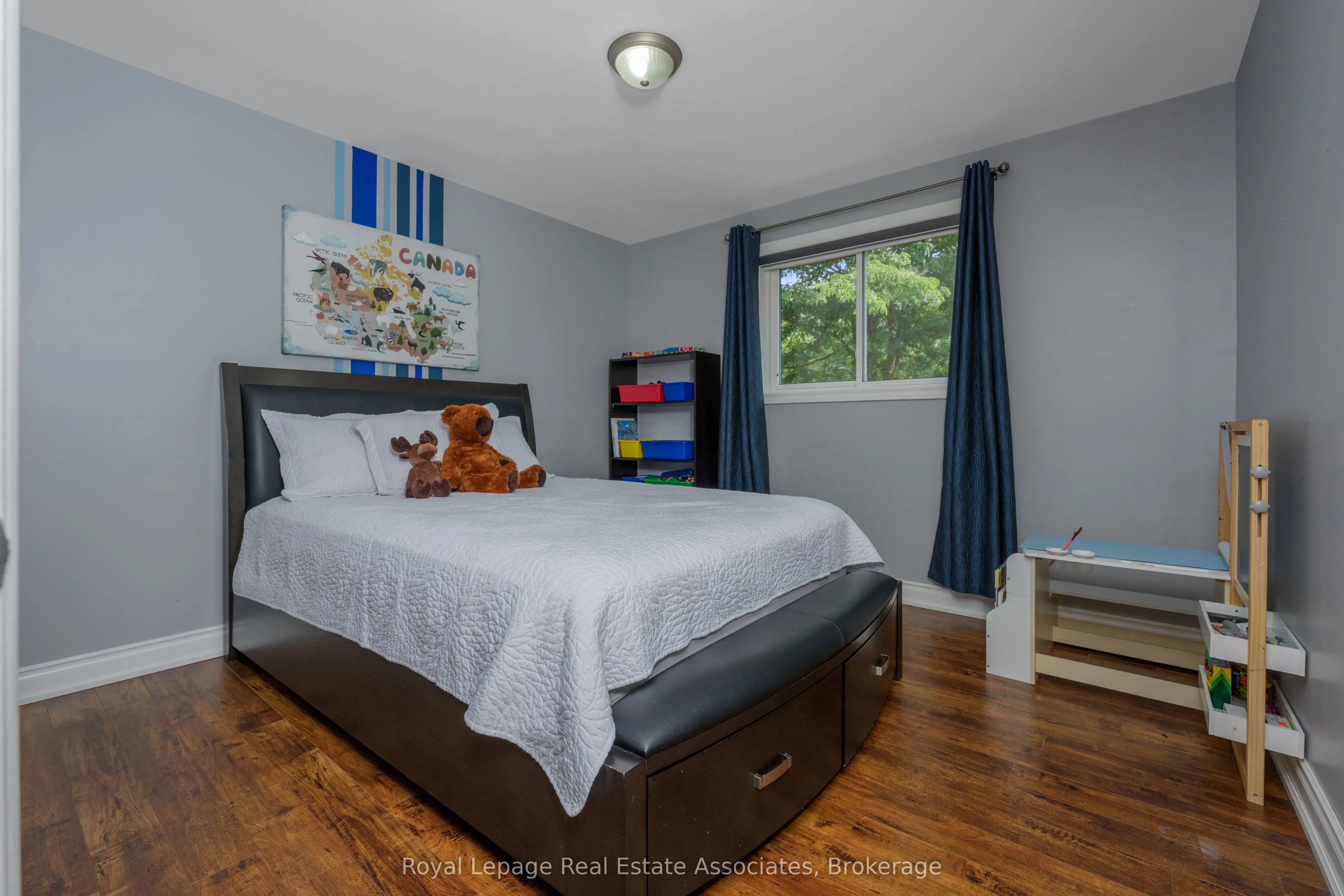 5527 Trafalgar Road