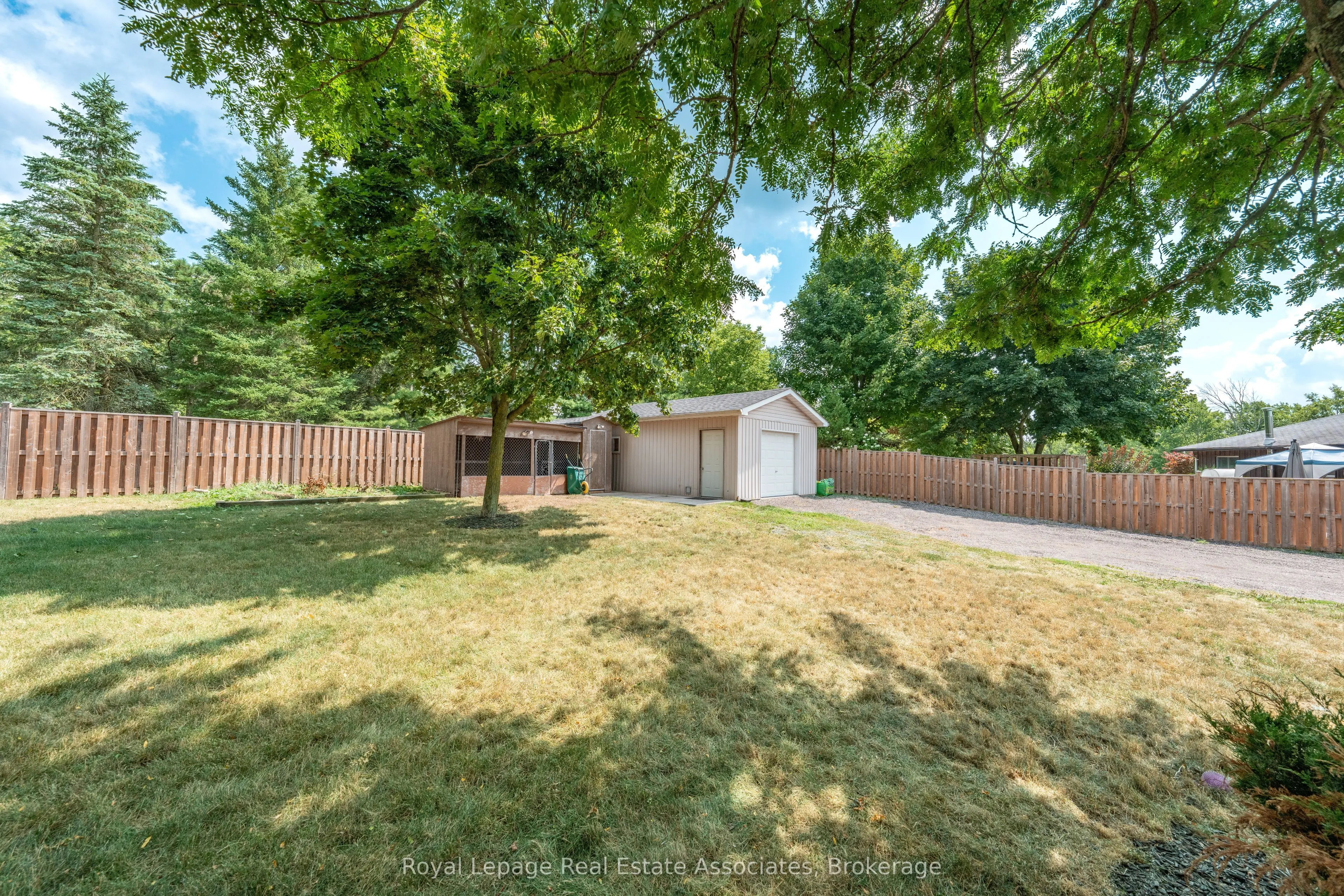 5527 Trafalgar Road