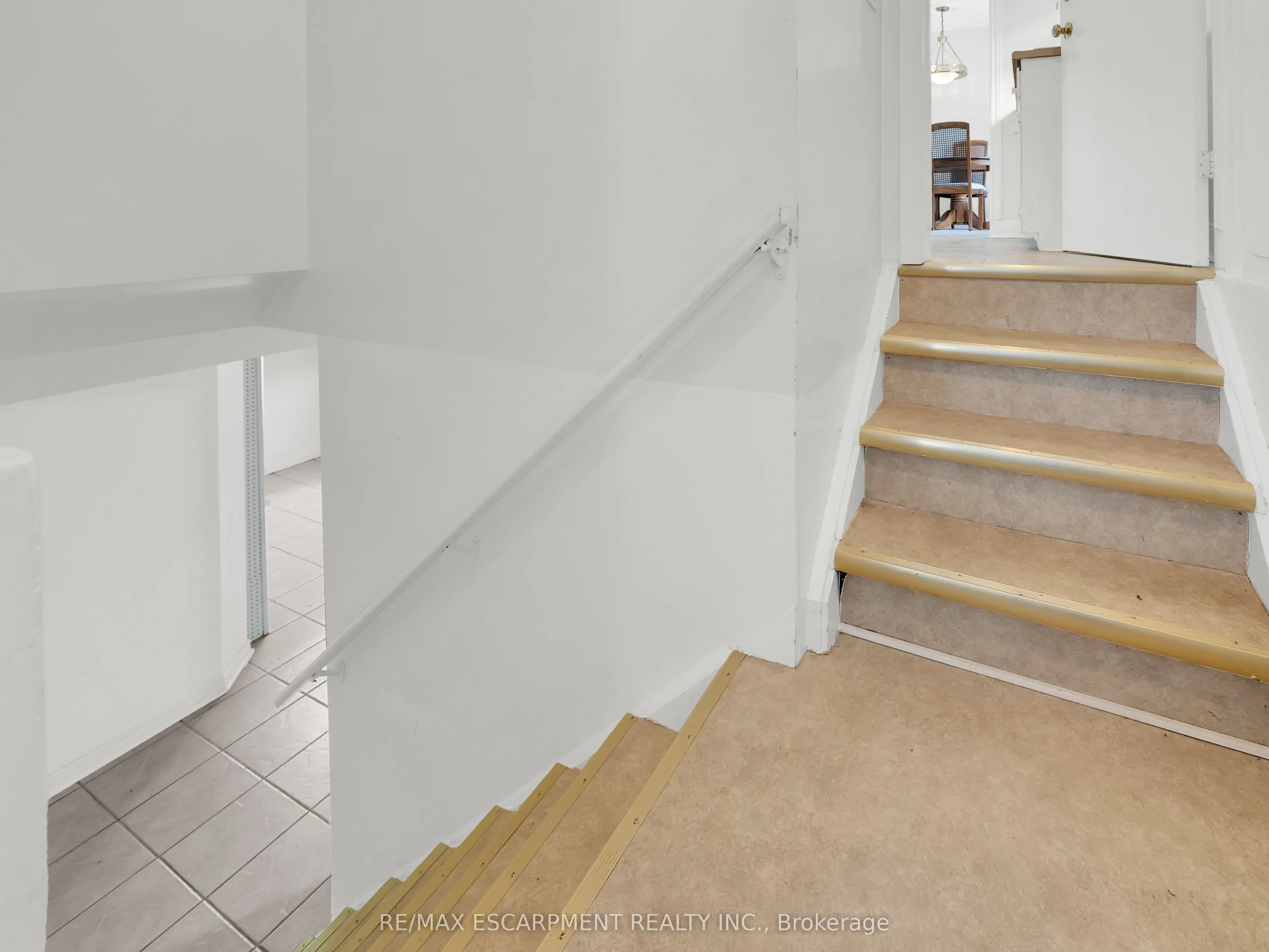 25 ELM RIDGE Drive