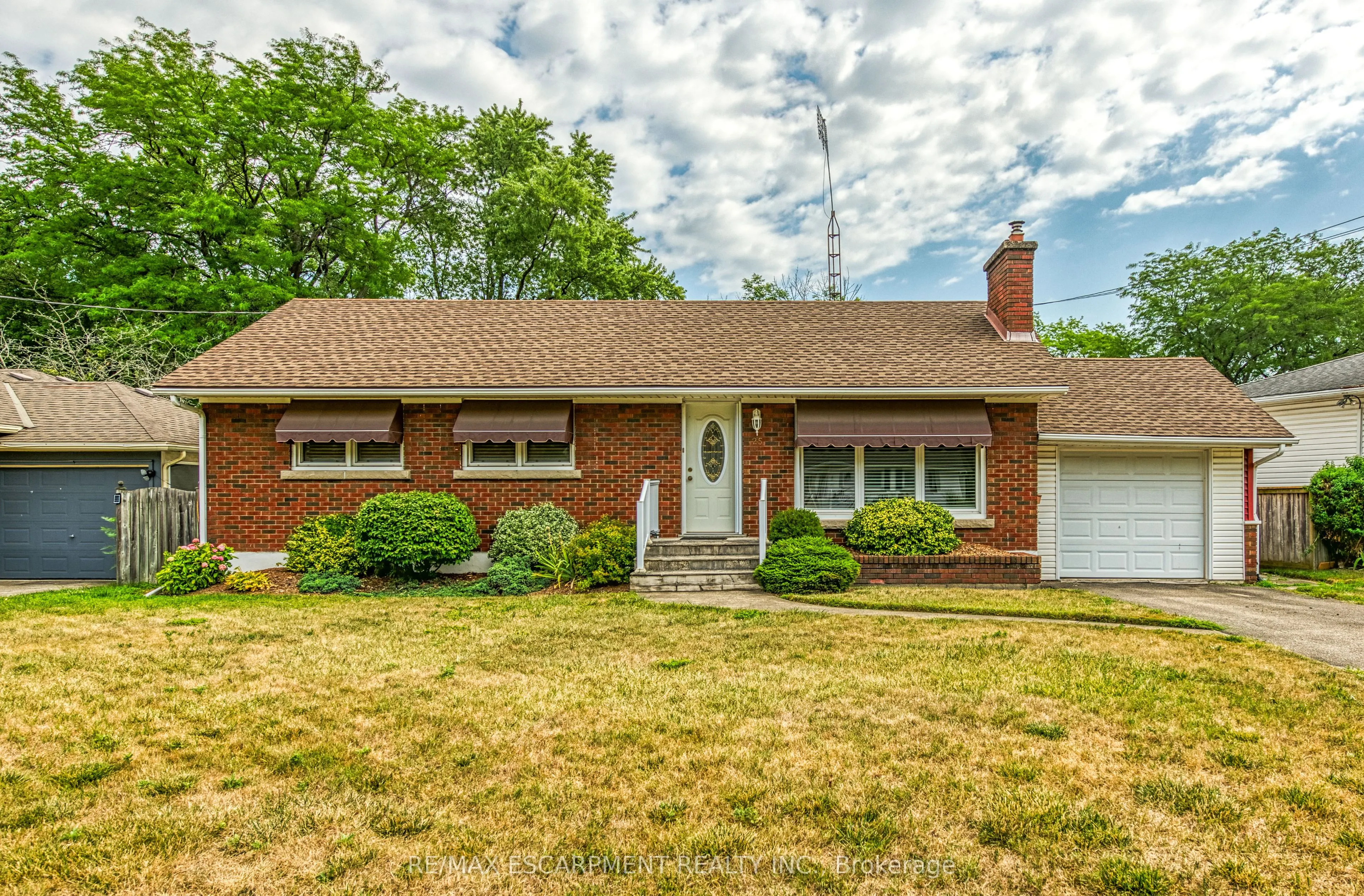 25 ELM RIDGE Drive