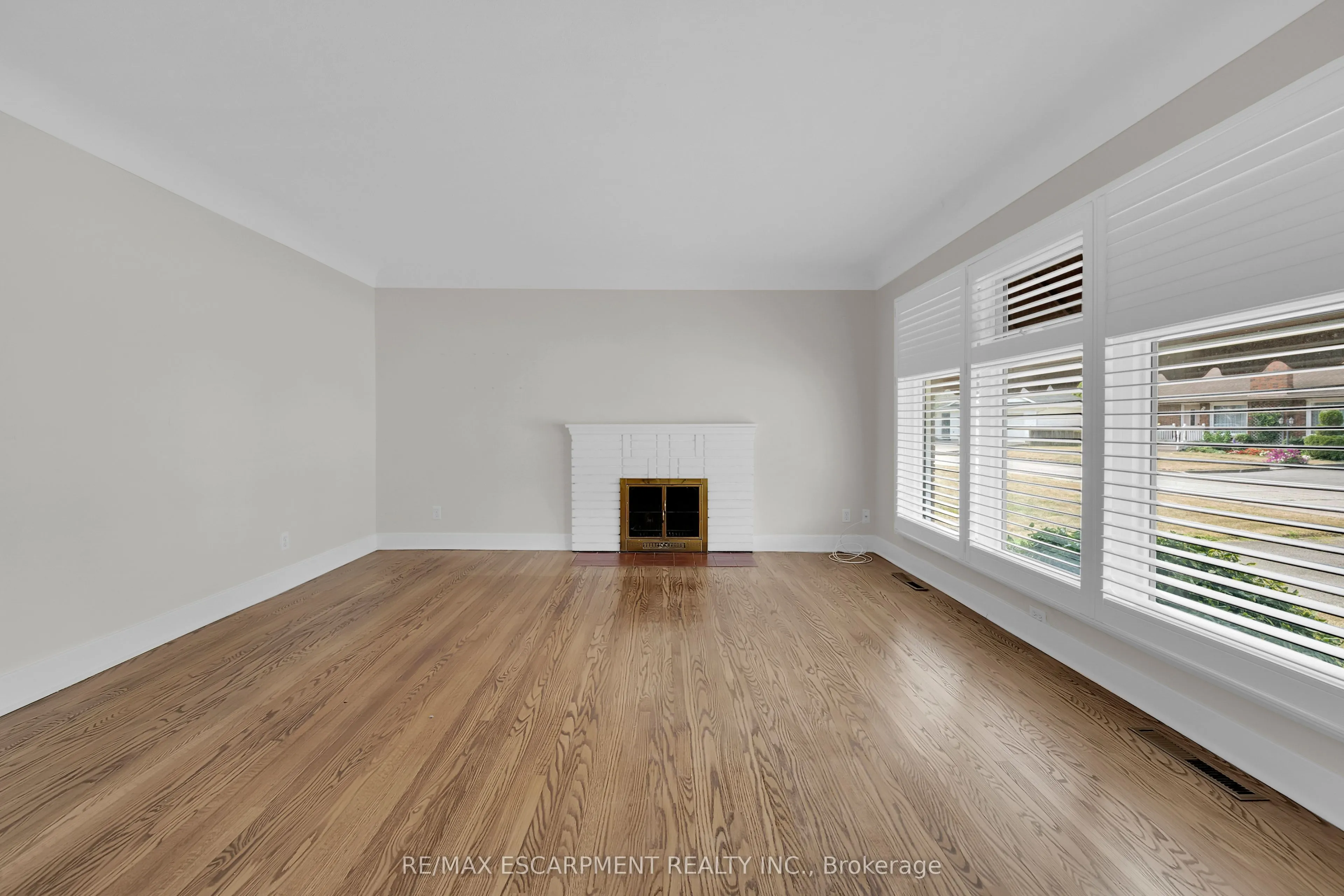 25 ELM RIDGE Drive