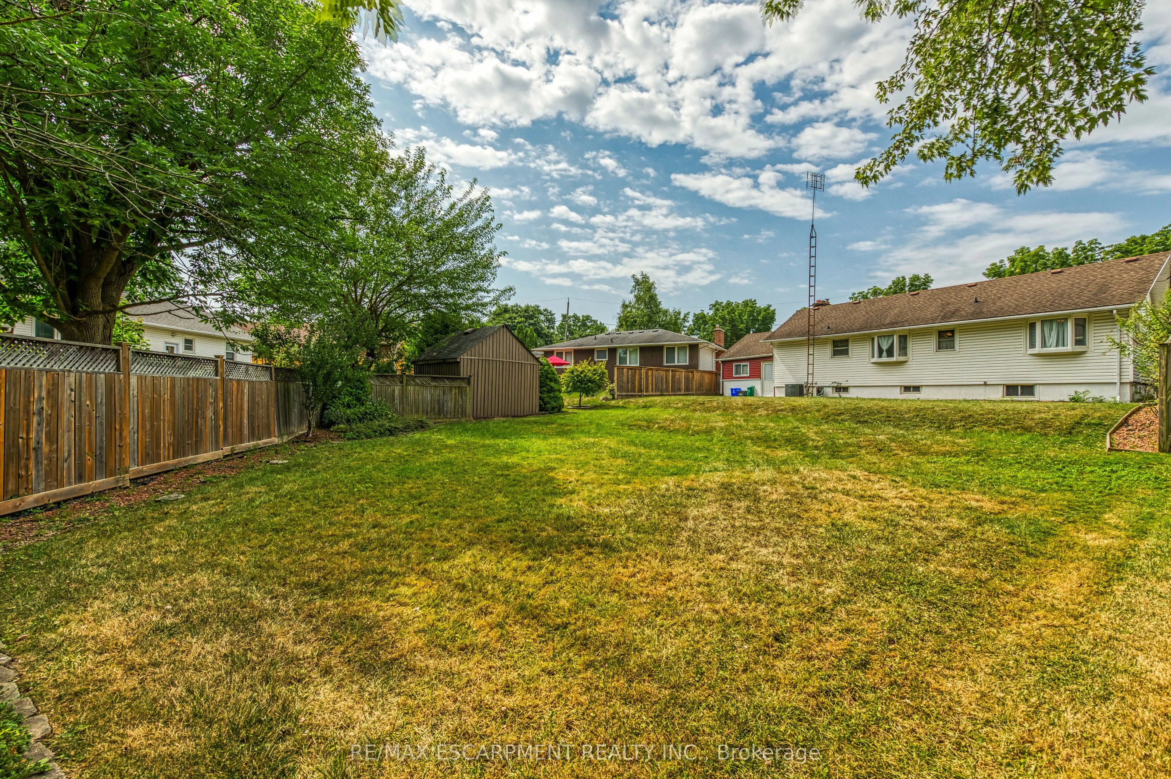 25 ELM RIDGE Drive