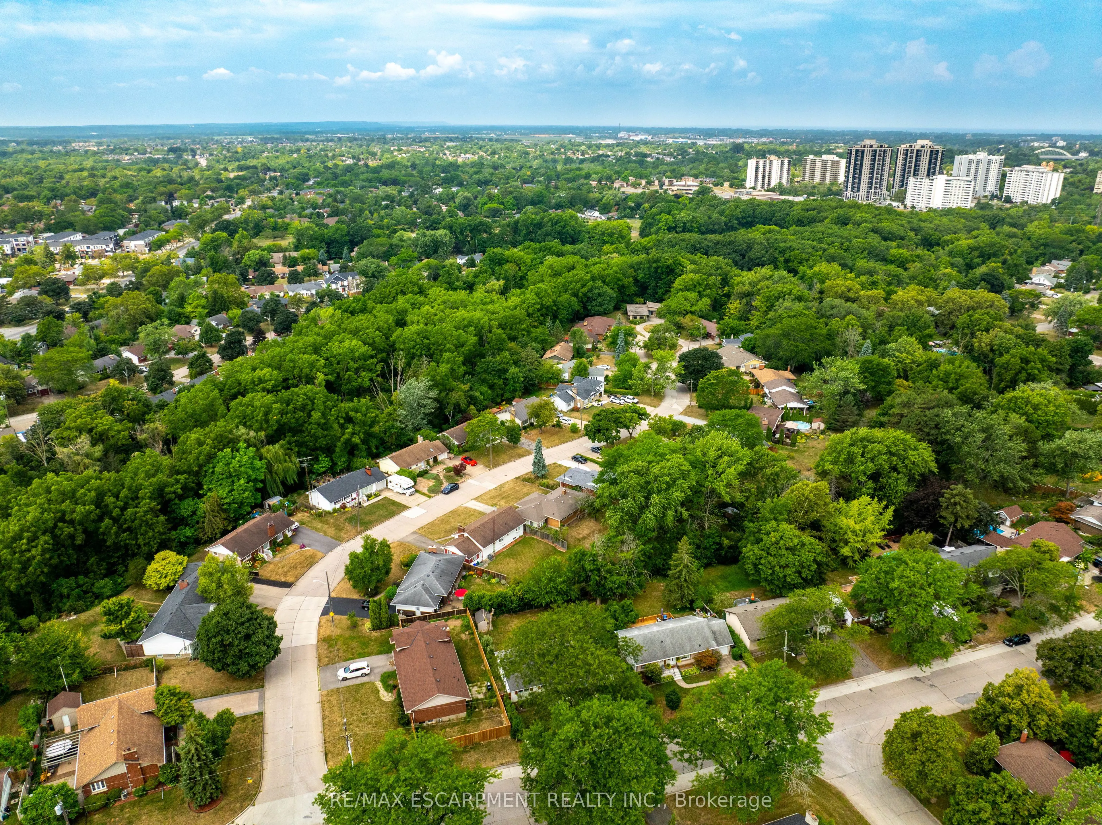 25 ELM RIDGE Drive