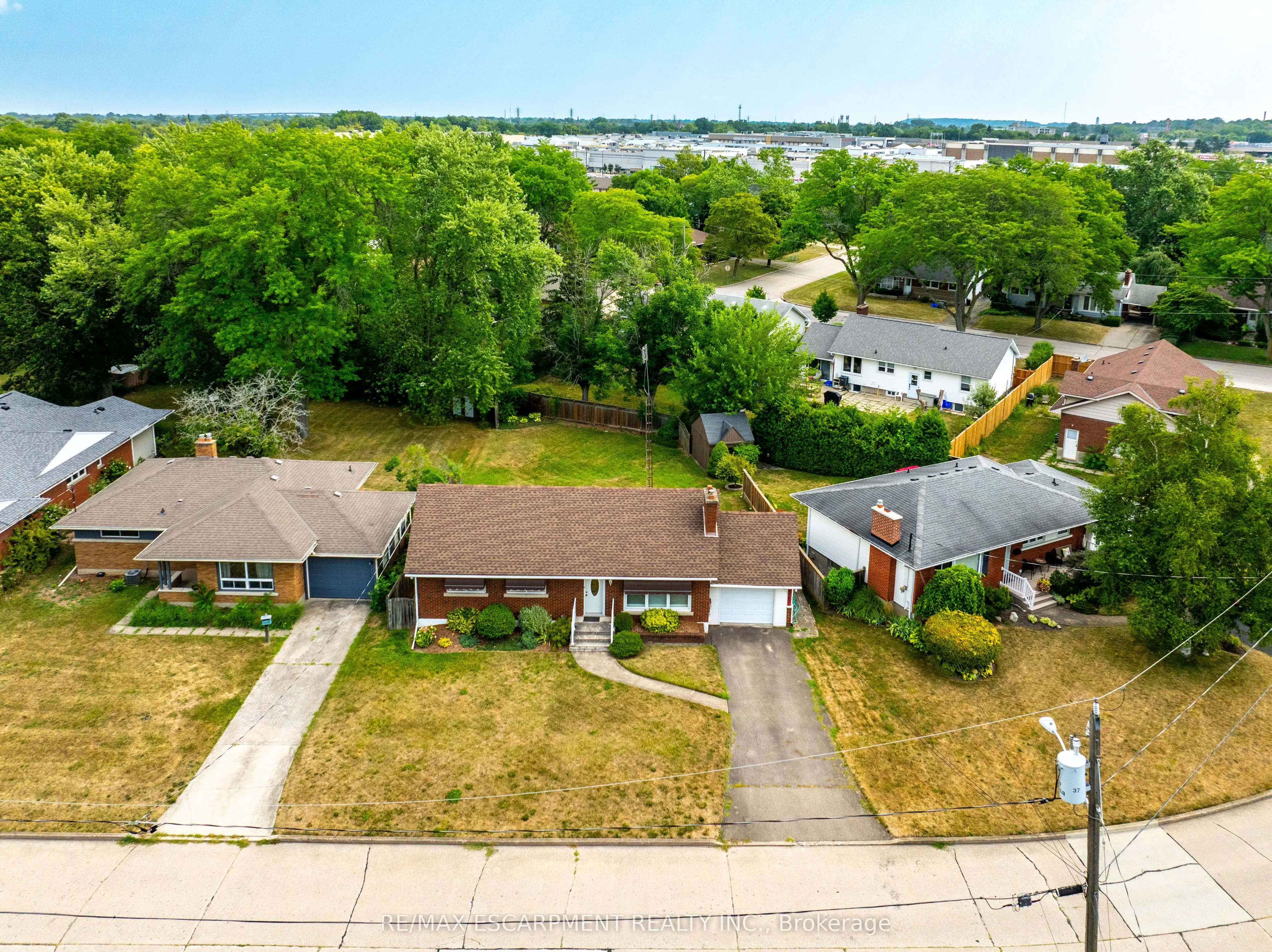 25 ELM RIDGE Drive