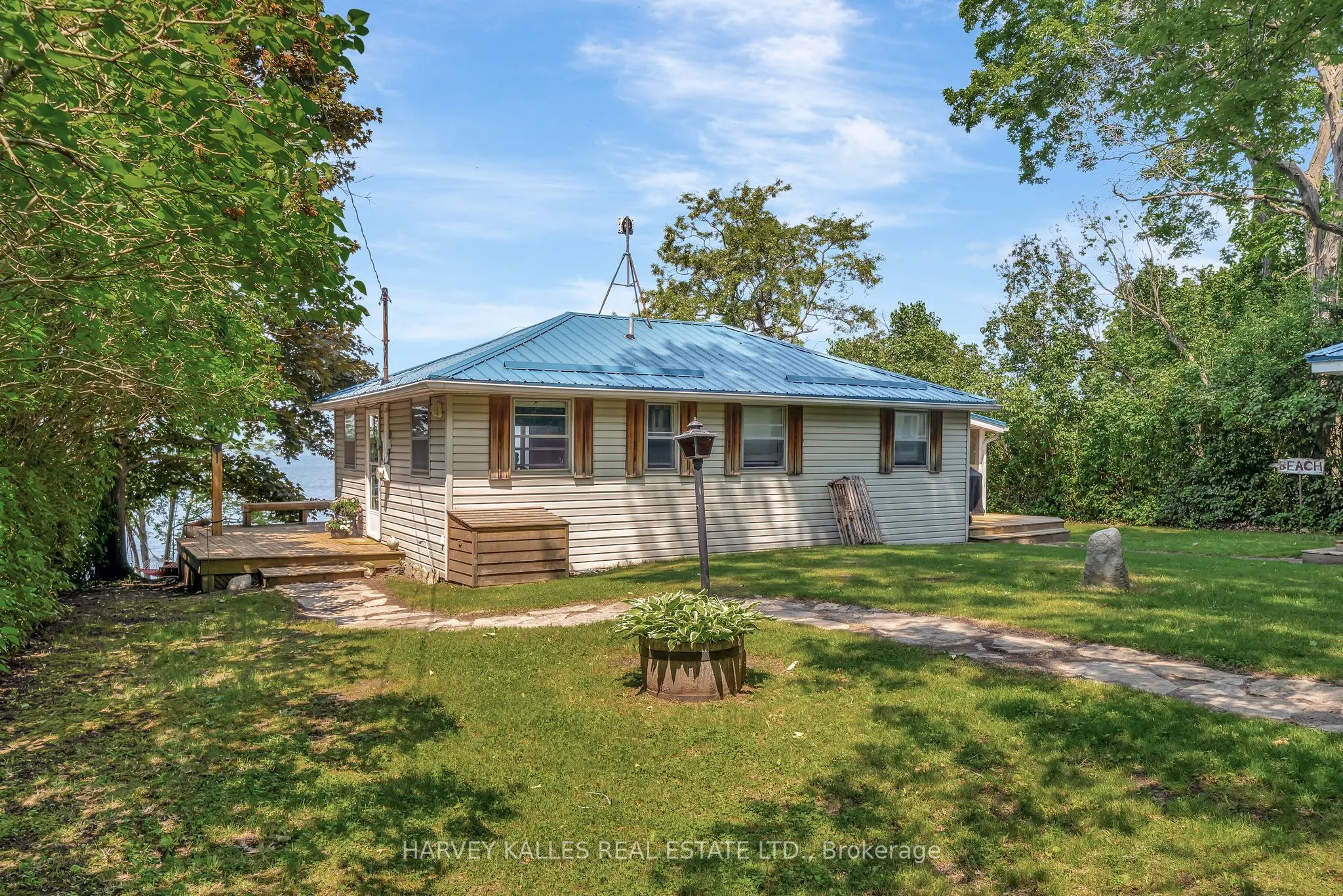 11856B Loyalist Parkway