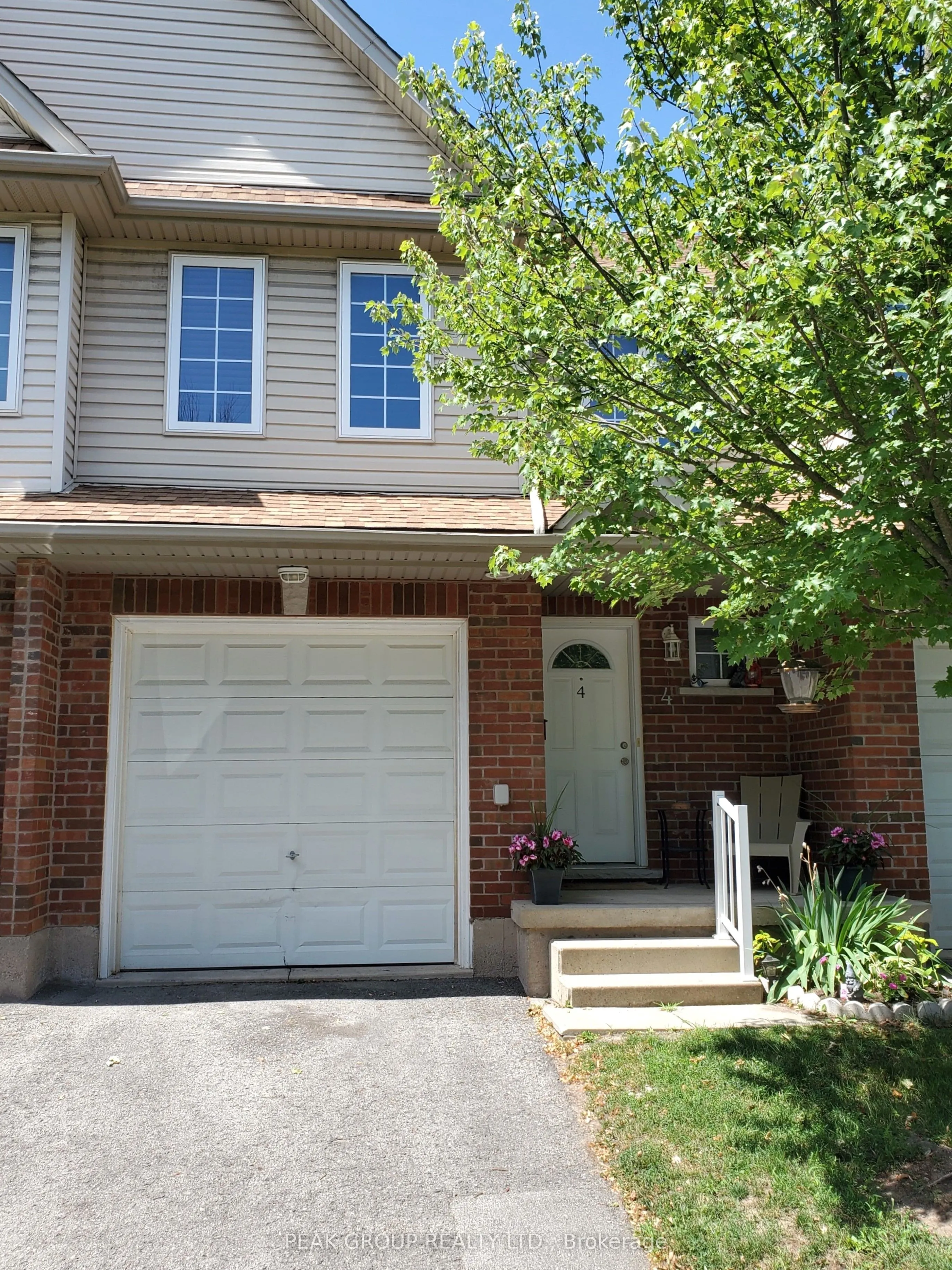 6263 Valley Way, #4