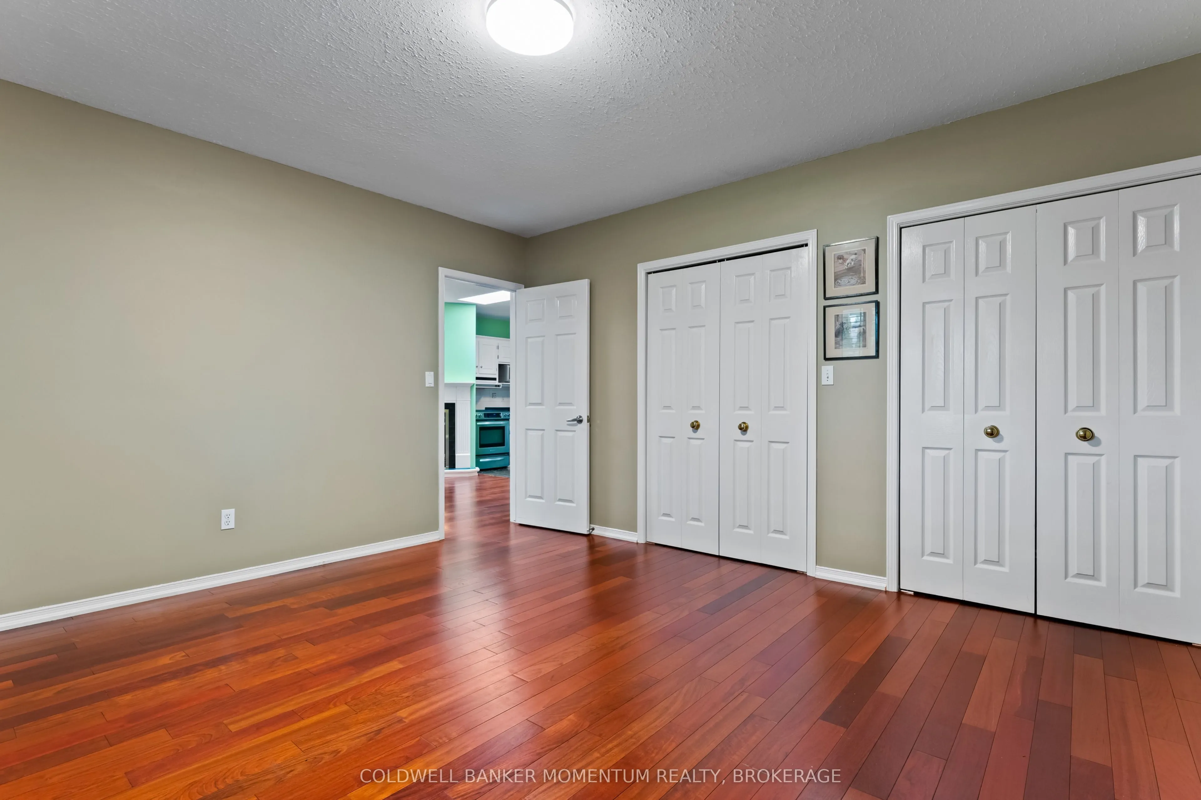 48 Mcdonald Avenue