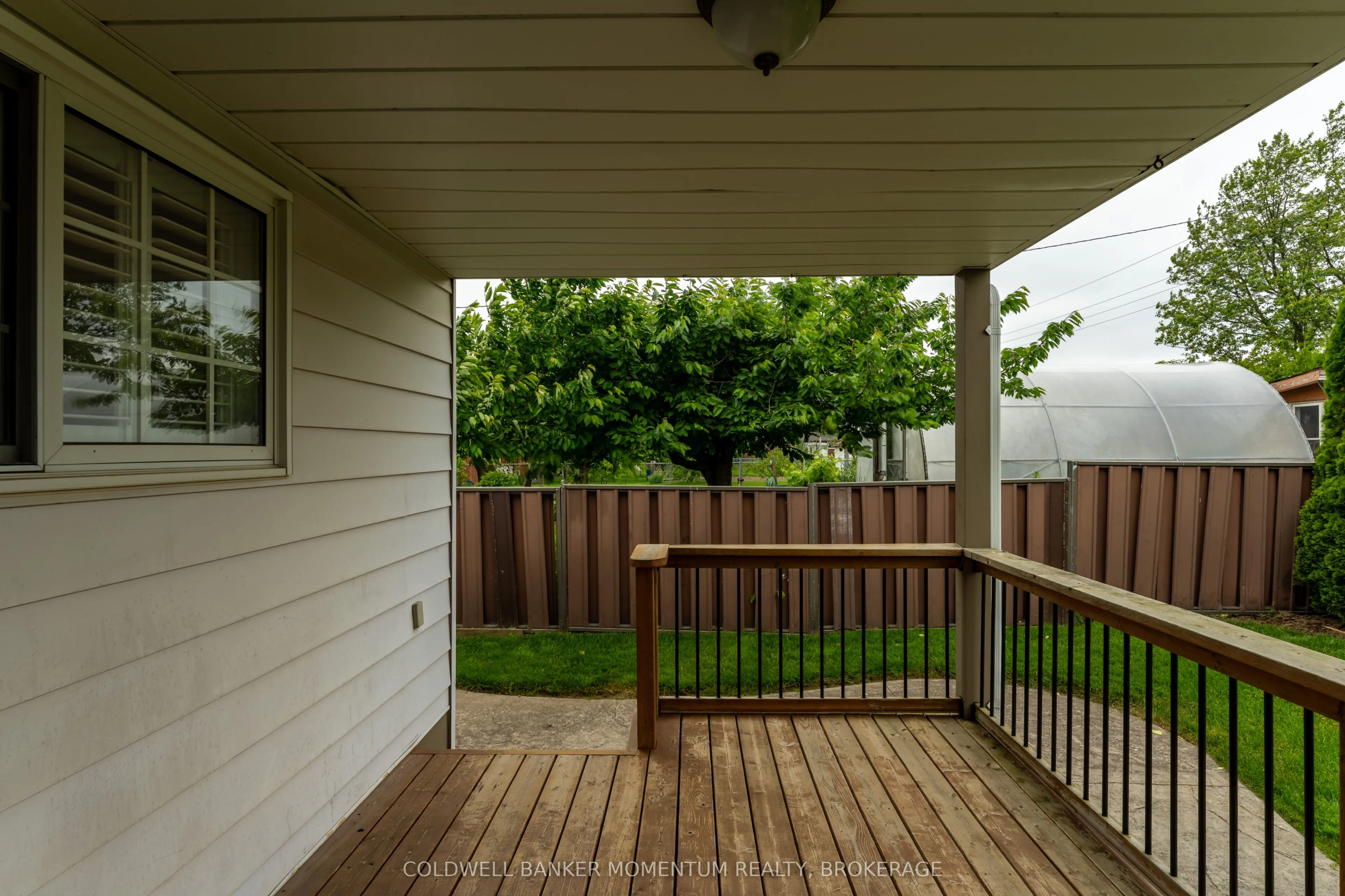 48 Mcdonald Avenue