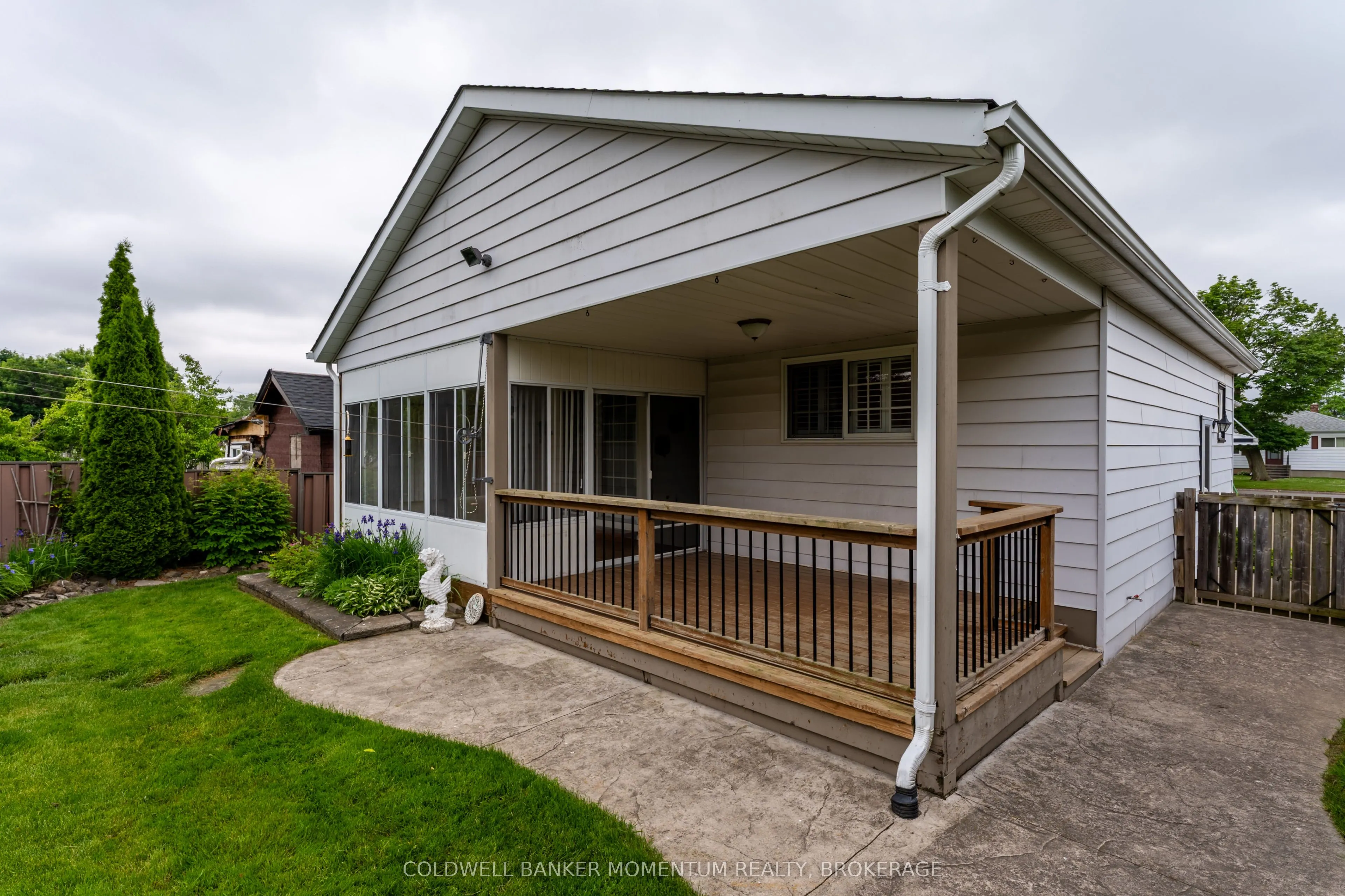 48 Mcdonald Avenue