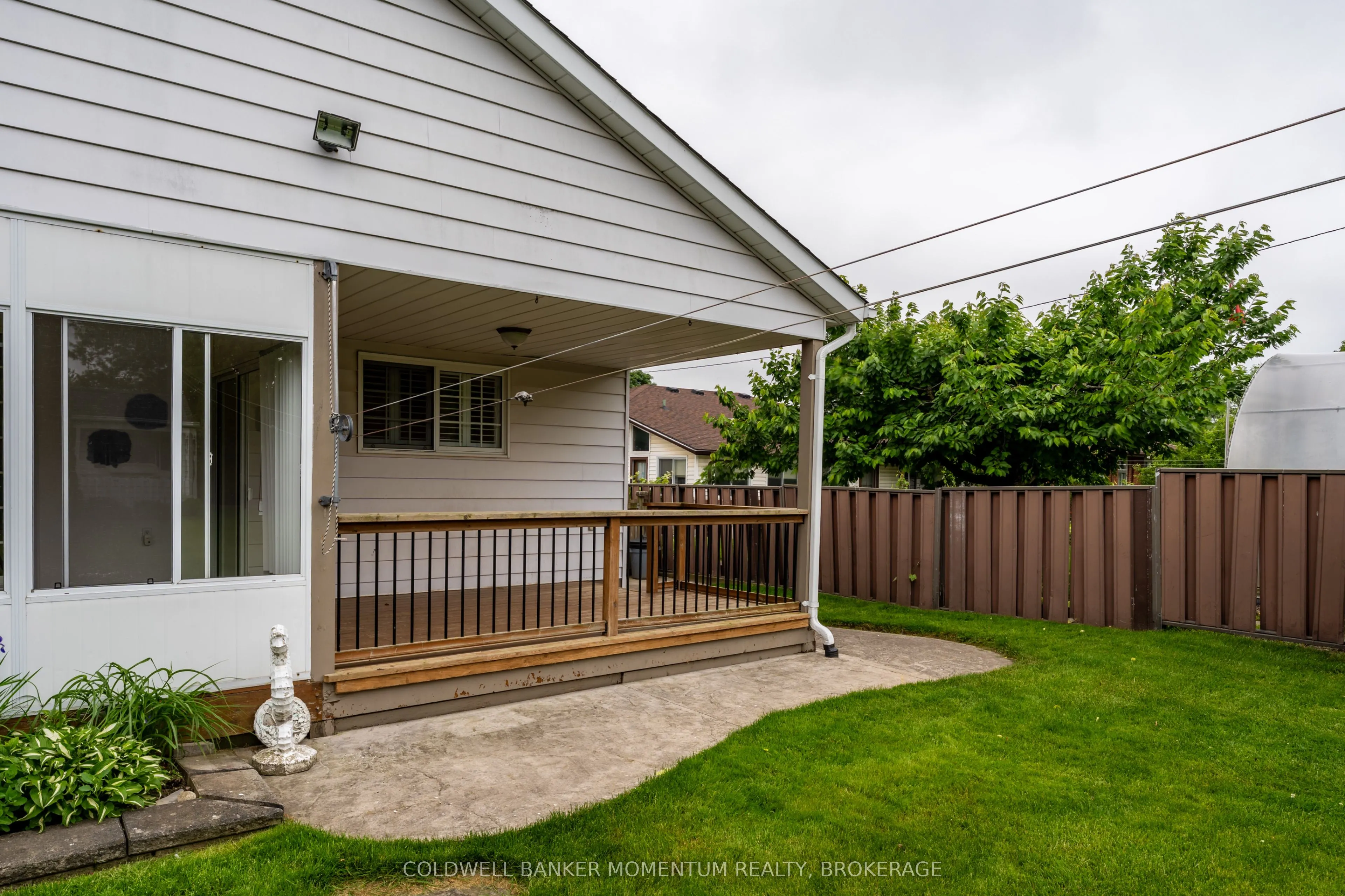 48 Mcdonald Avenue