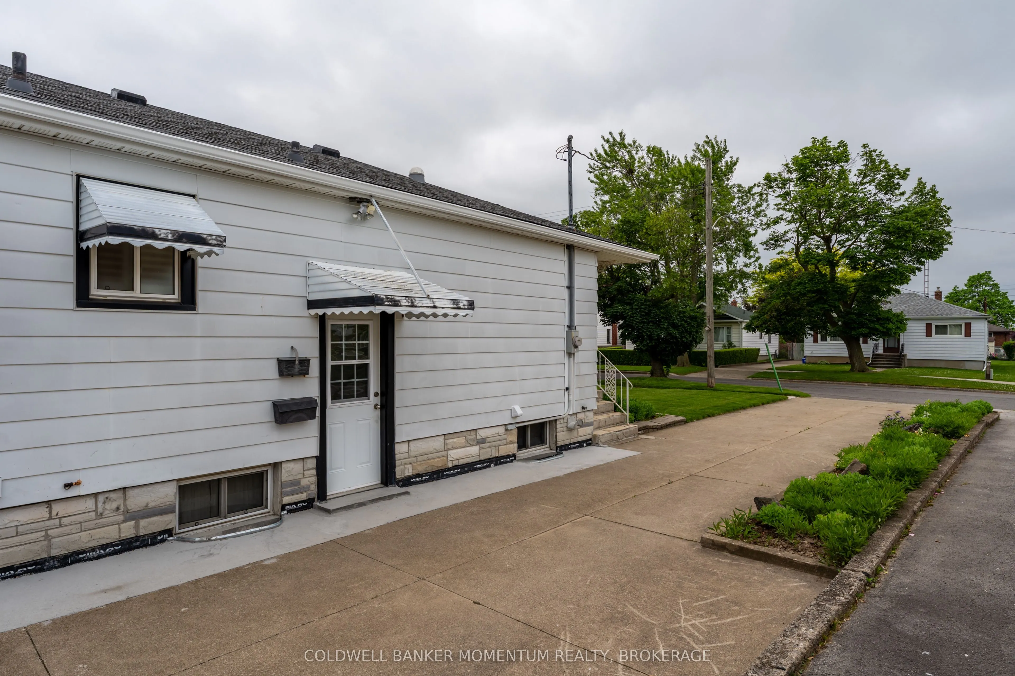 48 Mcdonald Avenue