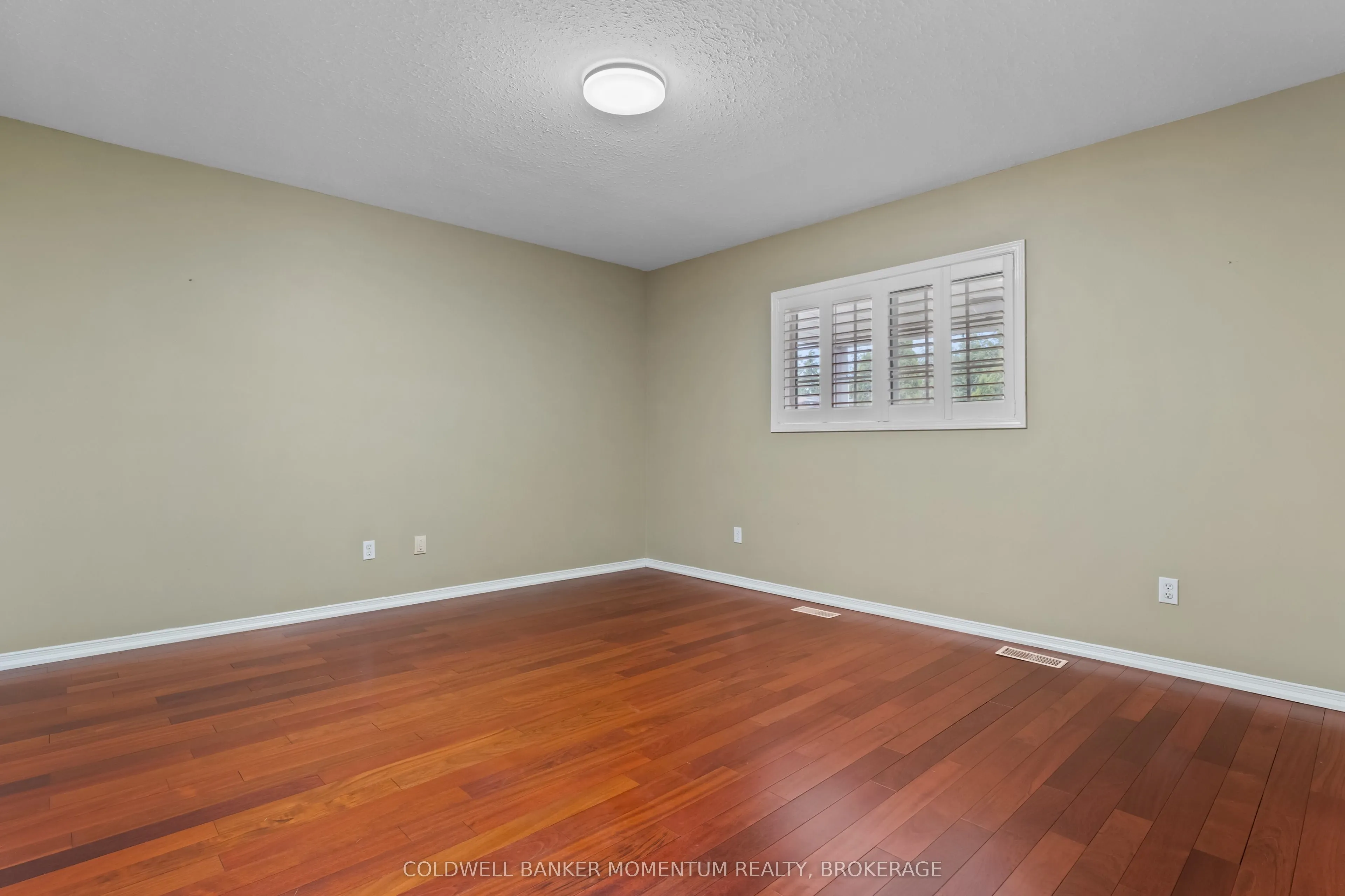 48 Mcdonald Avenue