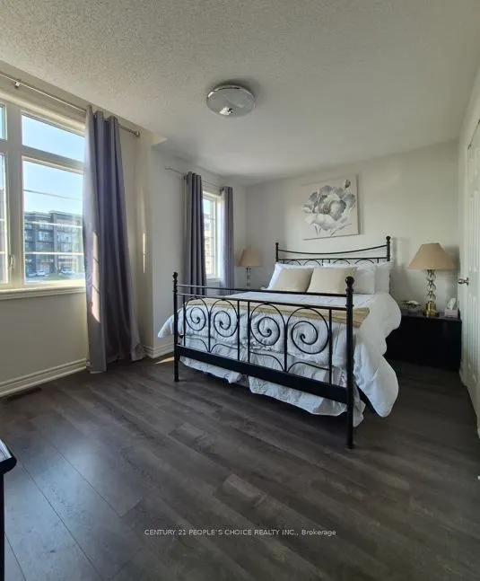 71 Riverwalk Drive N