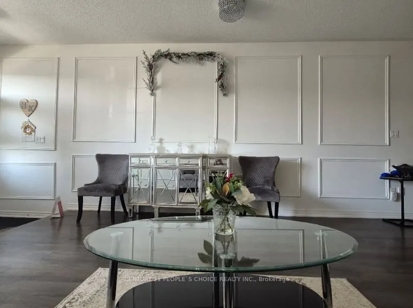 71 Riverwalk Drive N