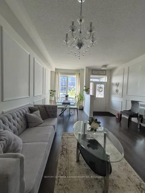 71 Riverwalk Drive N