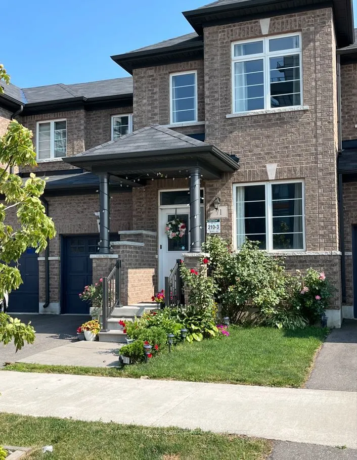 71 Riverwalk Drive N