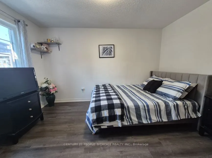 71 Riverwalk Drive N
