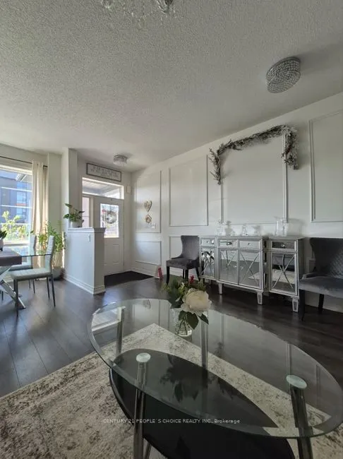 71 Riverwalk Drive N