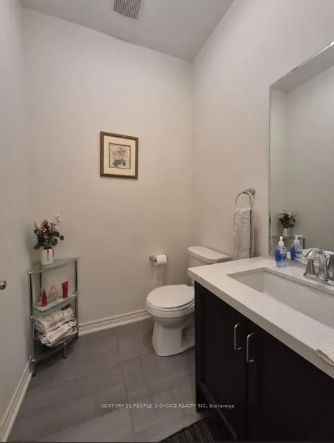 71 Riverwalk Drive N